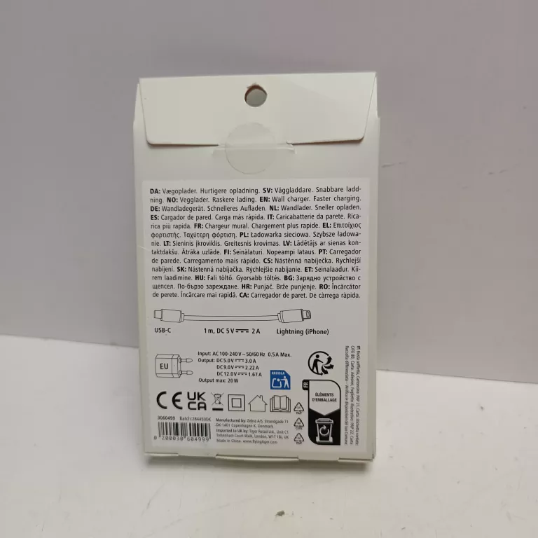 ladowrka-sieciowa-woolworth-usb-c-lightning-stan-11323-2