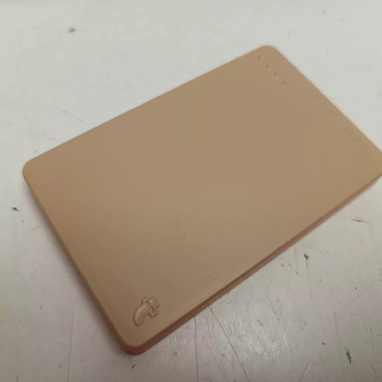 bezowy-power-bank-4000-mah-kod-producenta-4000-mah