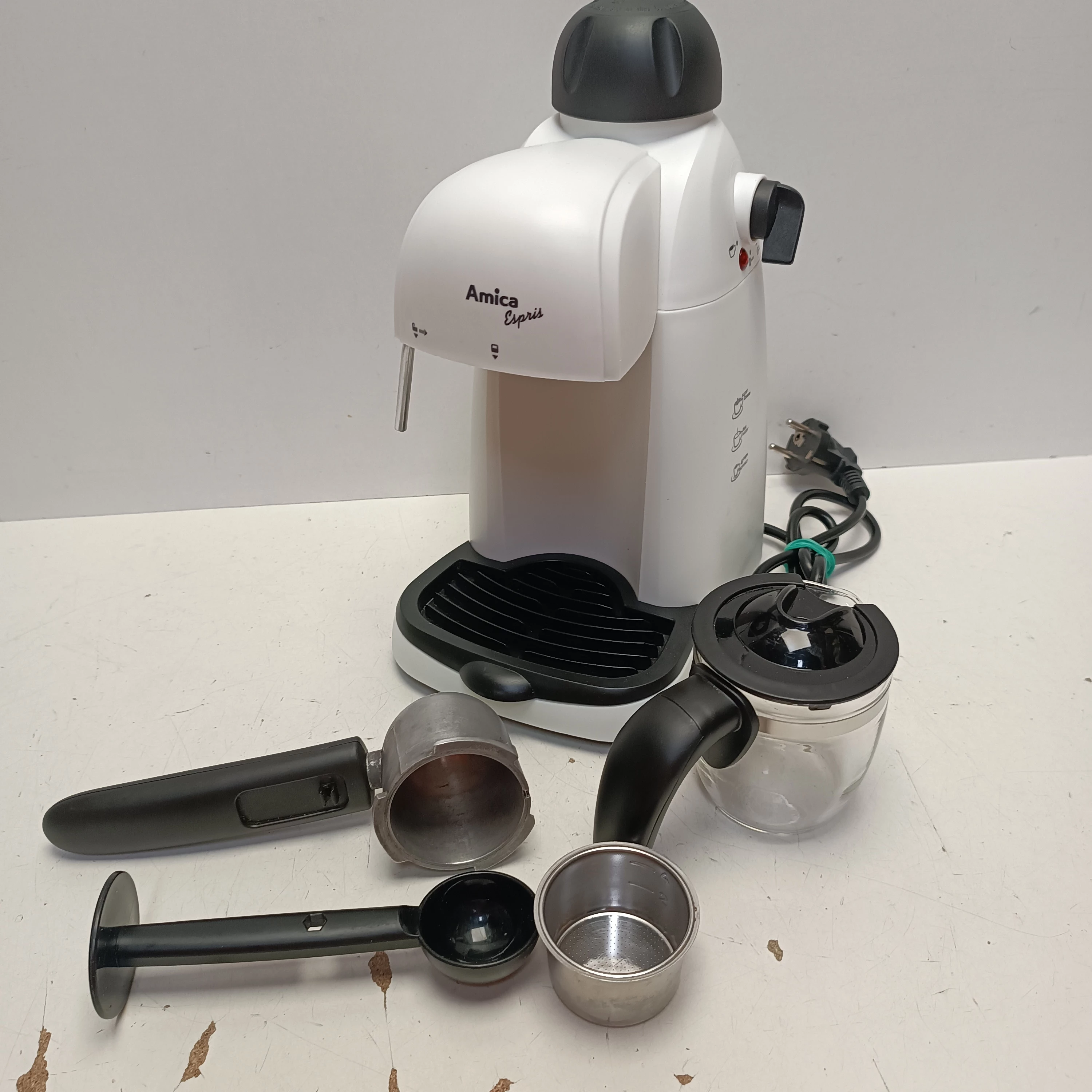 ekspres-do-kawy-cisnieniowy-amica-espris-cd-101-osiedle-teatralne-3u15-krakow