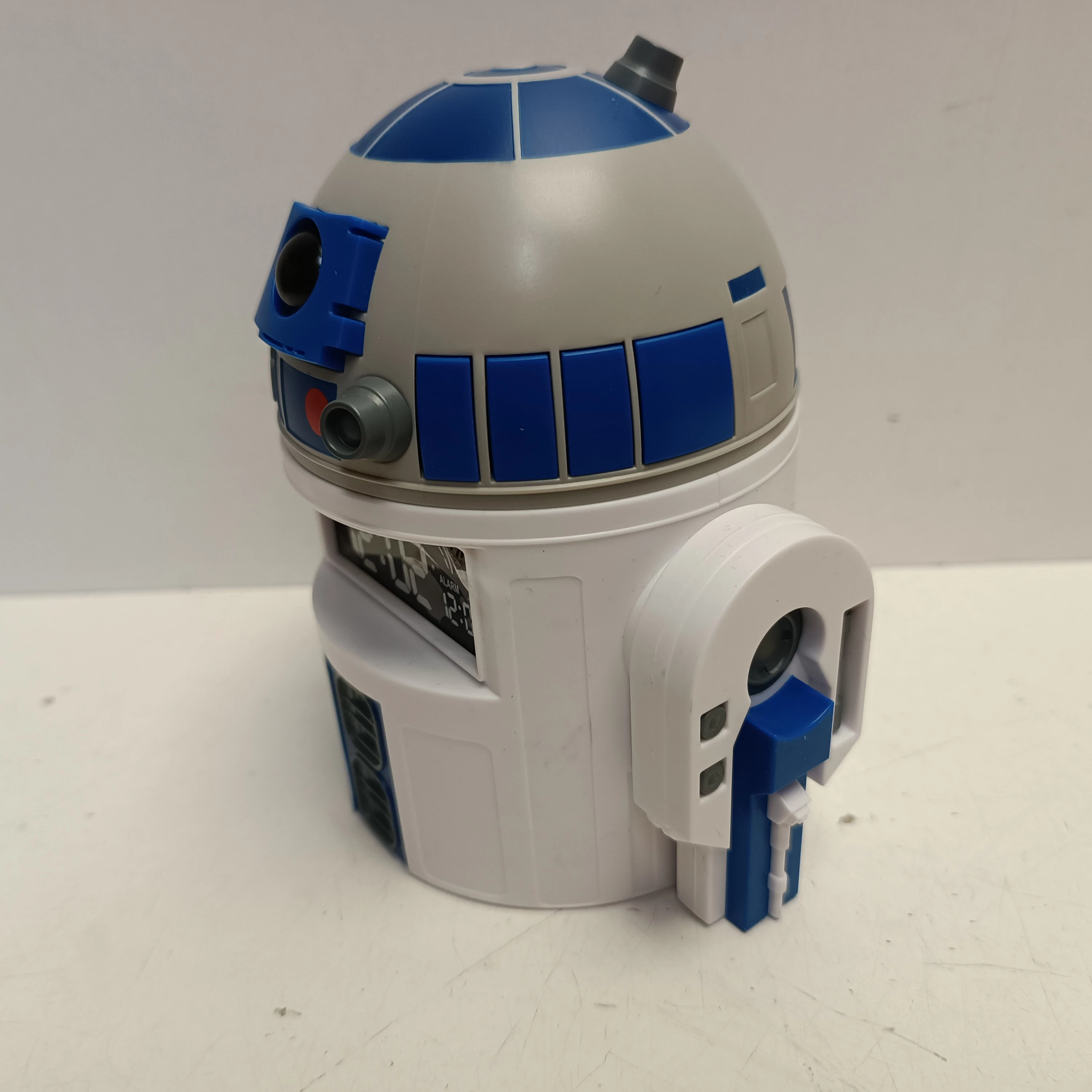 zegar-z-budzikiem-droid-r2d2-star-wars-stan-11323-2