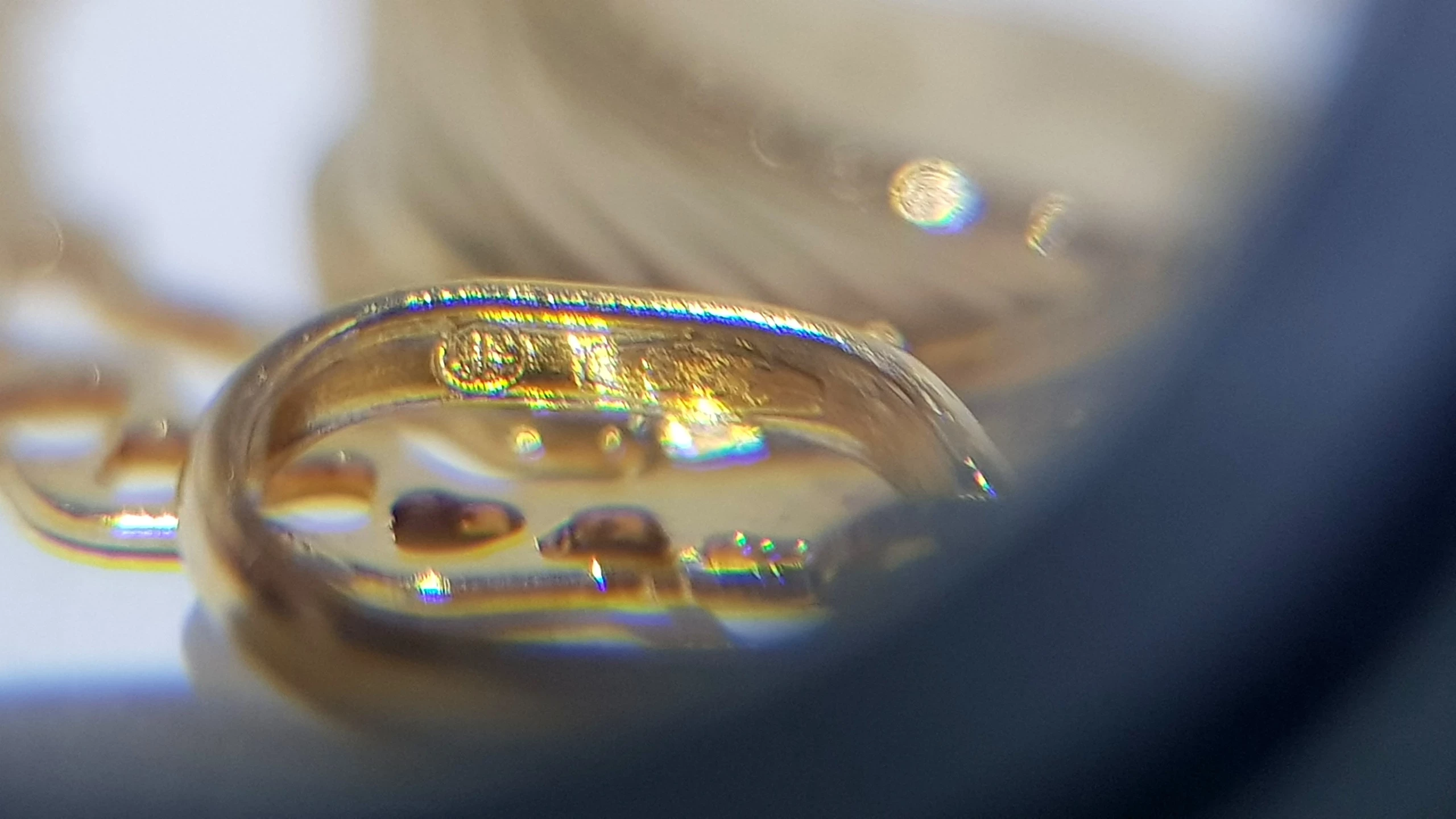 wyrob-jubilerski-uzywany-zloty-medalik-matka-boska-a-part-pr333-17cm077g-marka-248811-2037011