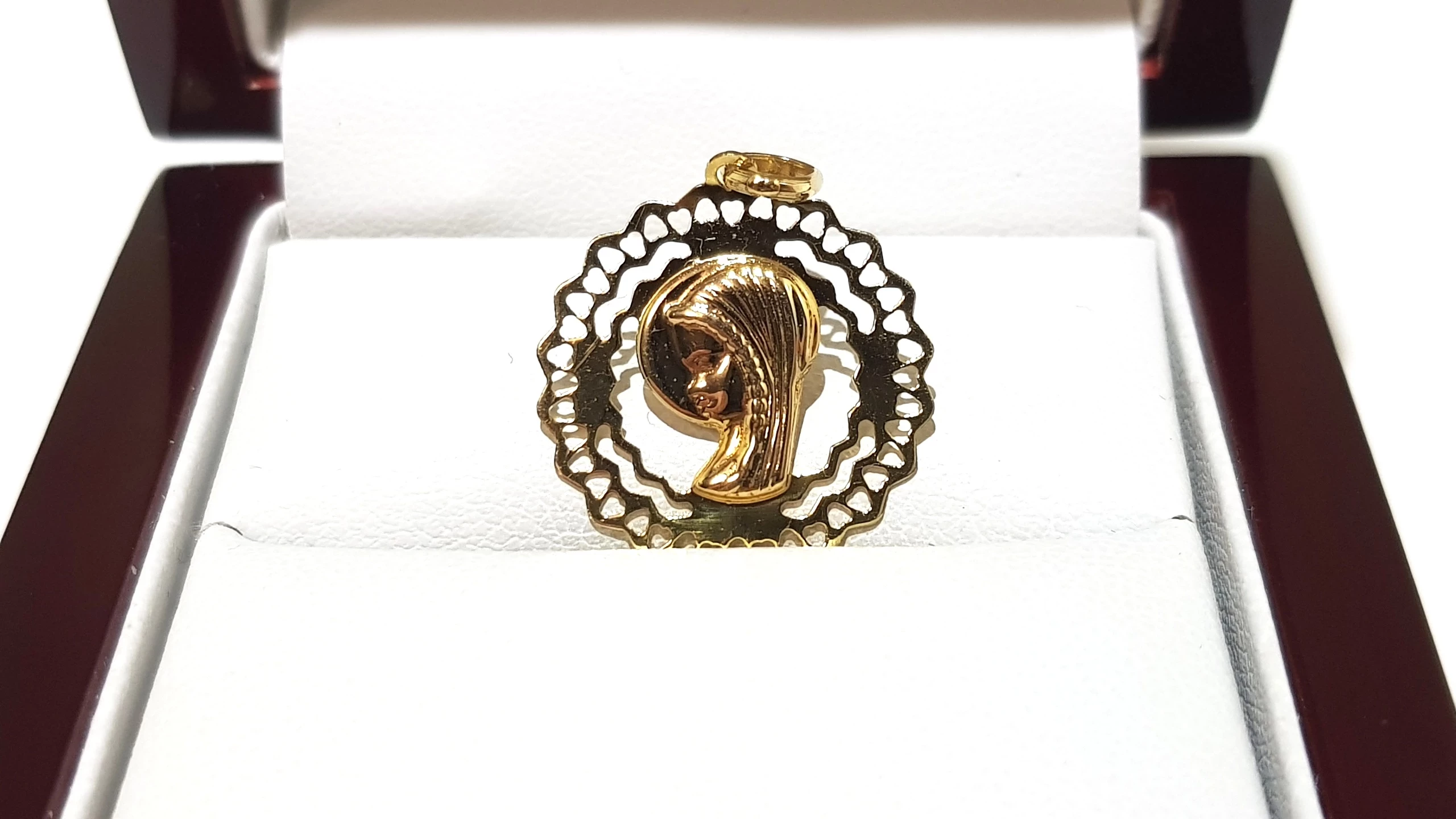 wyrob-jubilerski-uzywany-zloty-medalik-matka-boska-a-part-pr333-17cm077g-ean-gtin-5907915051071