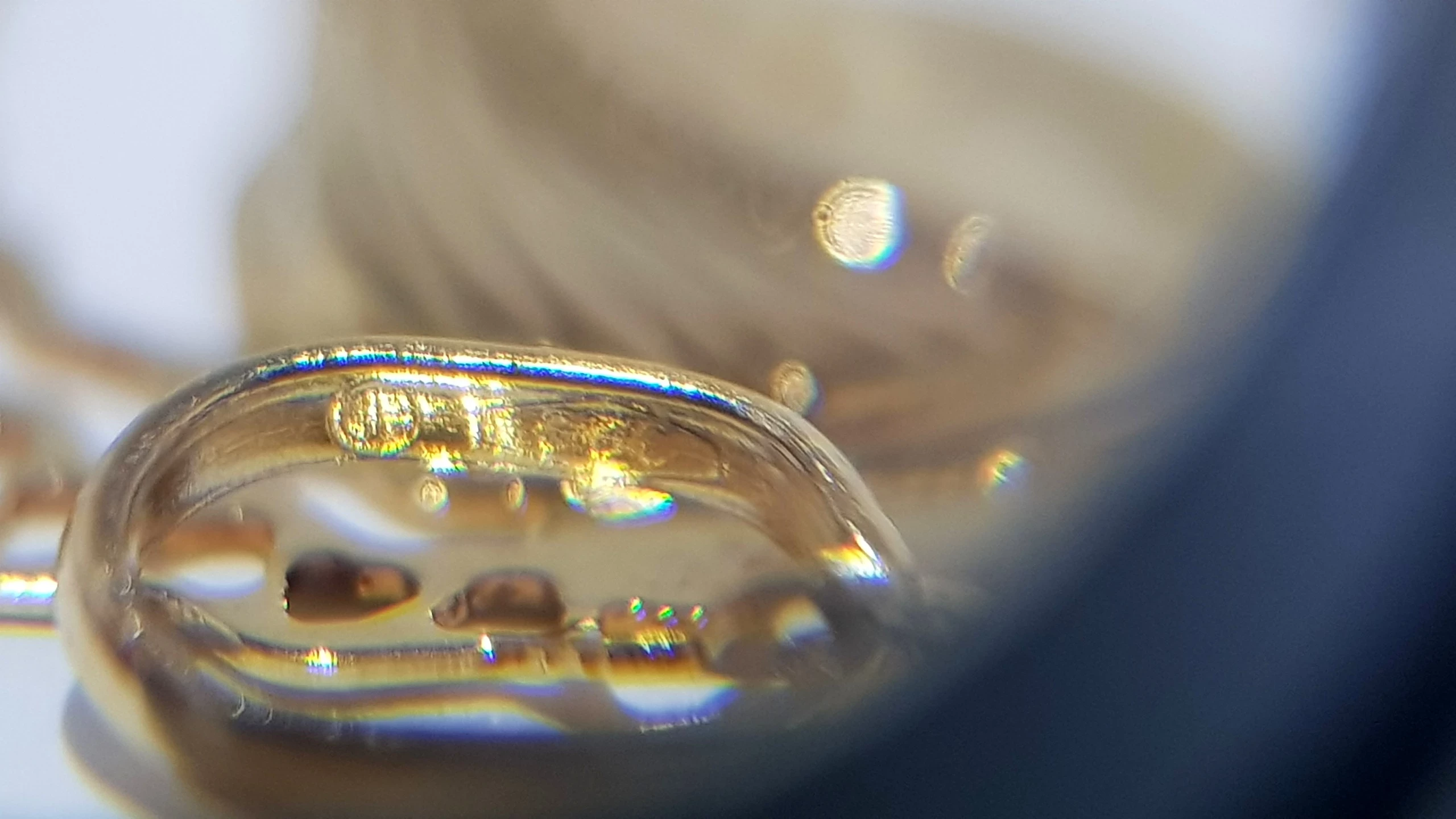 wyrob-jubilerski-uzywany-zloty-medalik-matka-boska-a-part-pr333-17cm077g-kolor-249512-1647429