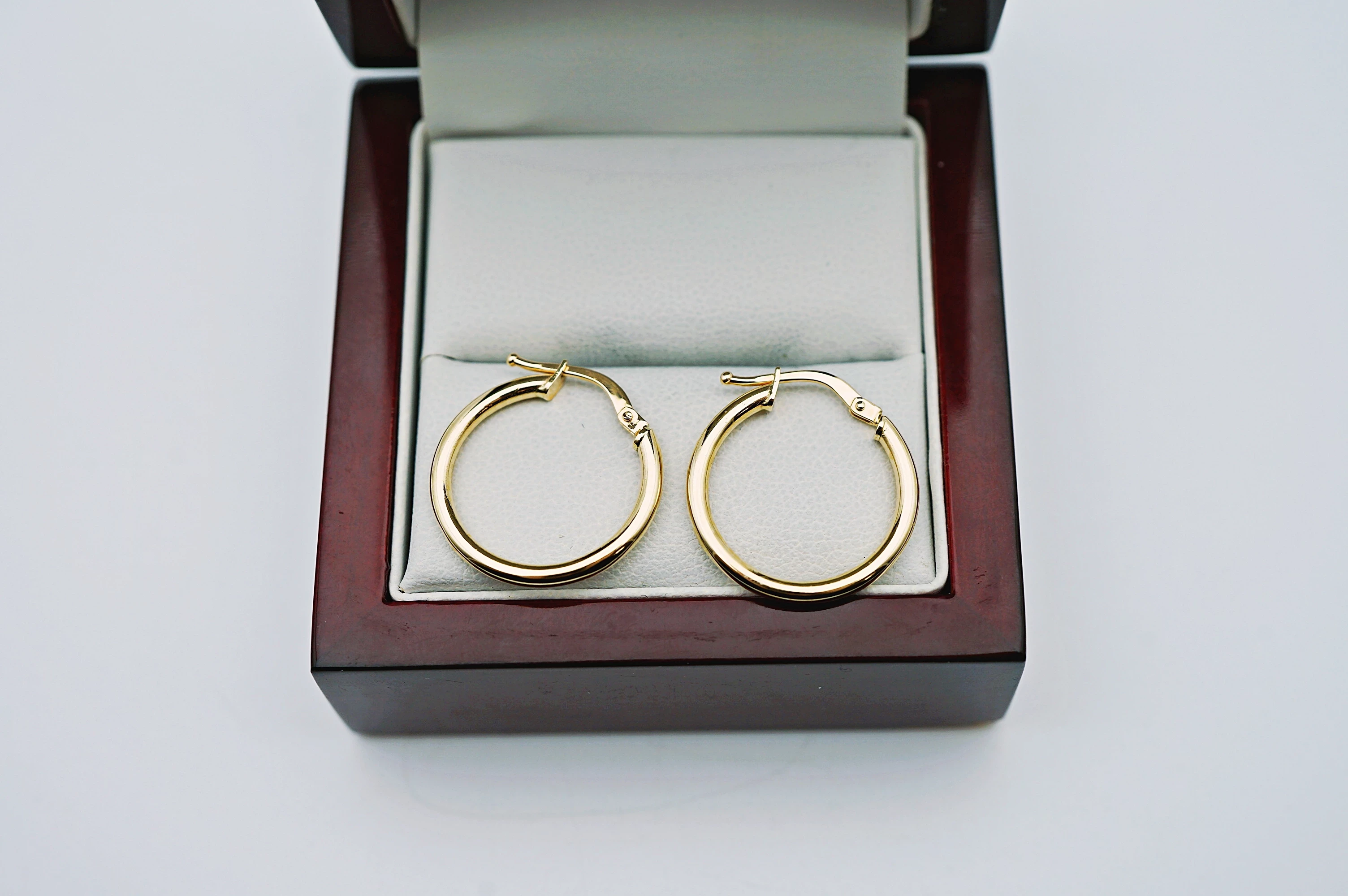 klasyczne-zlote-kolczyki-kolka-585-140g-2cm-stan-11323-2