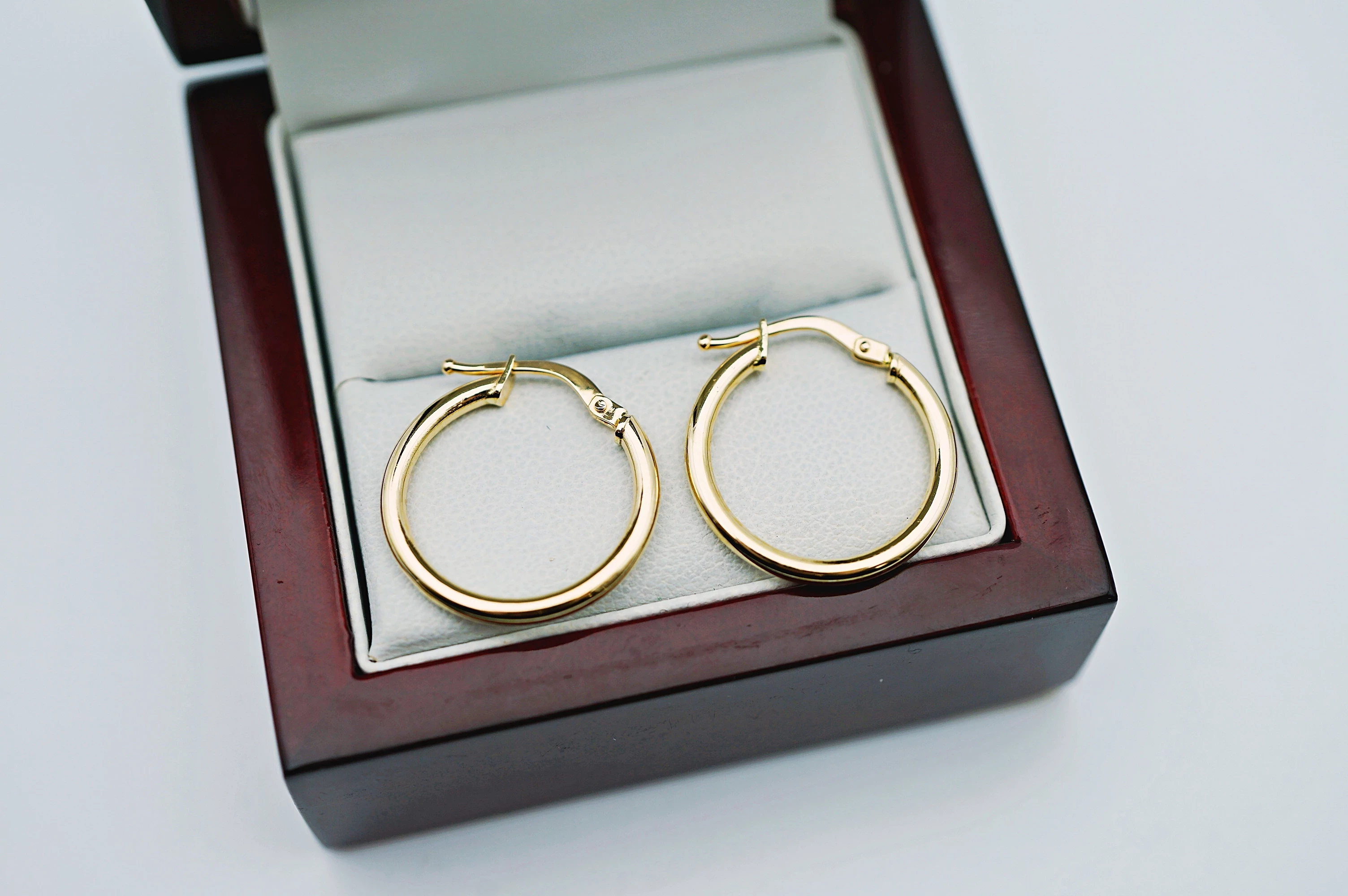 klasyczne-zlote-kolczyki-kolka-585-140g-2cm-rodzaj-2205-16