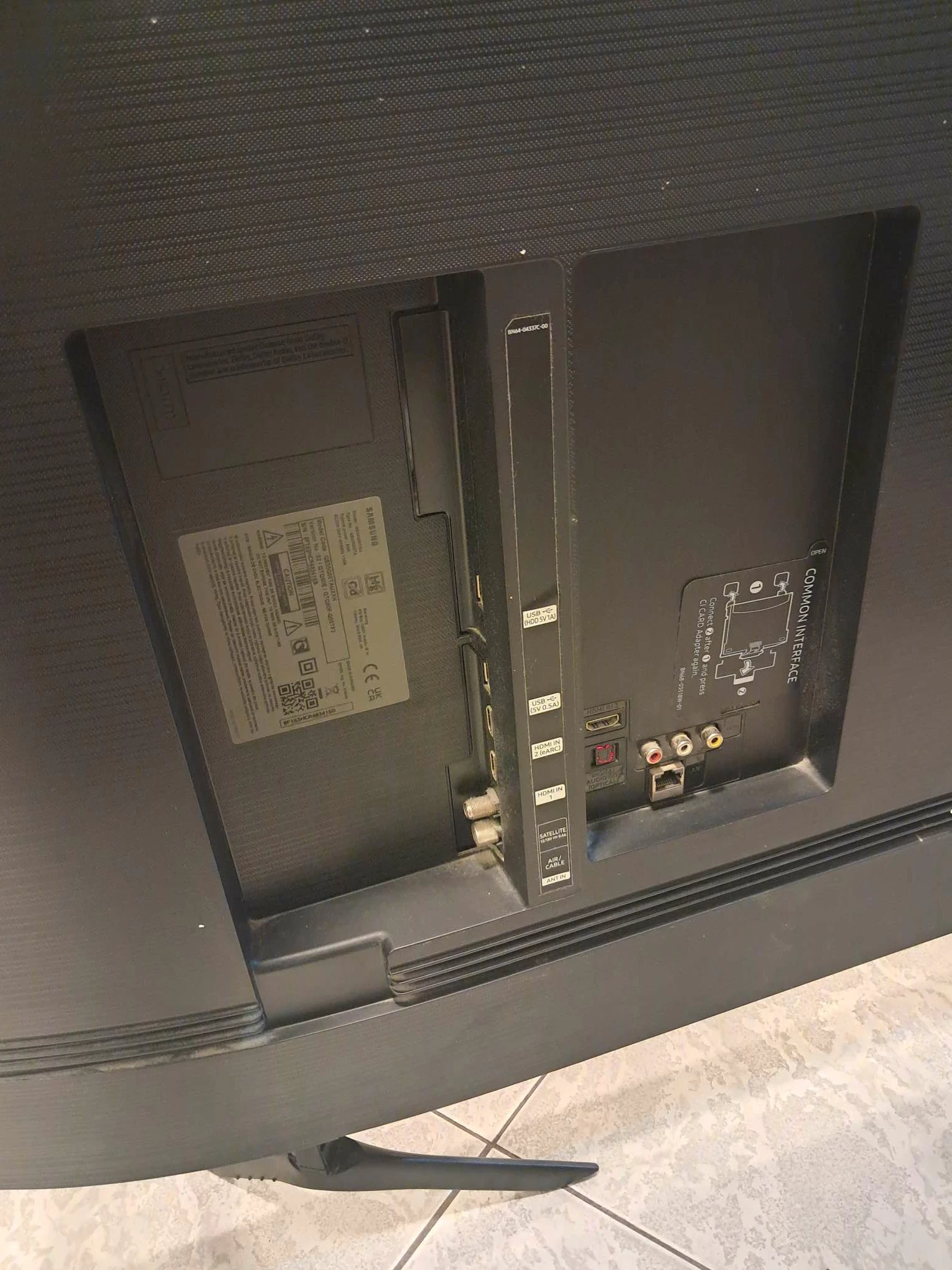 telewizor-led-samsung-qe55q60tau-4k-uhd-typ-telewizora-211486-299489