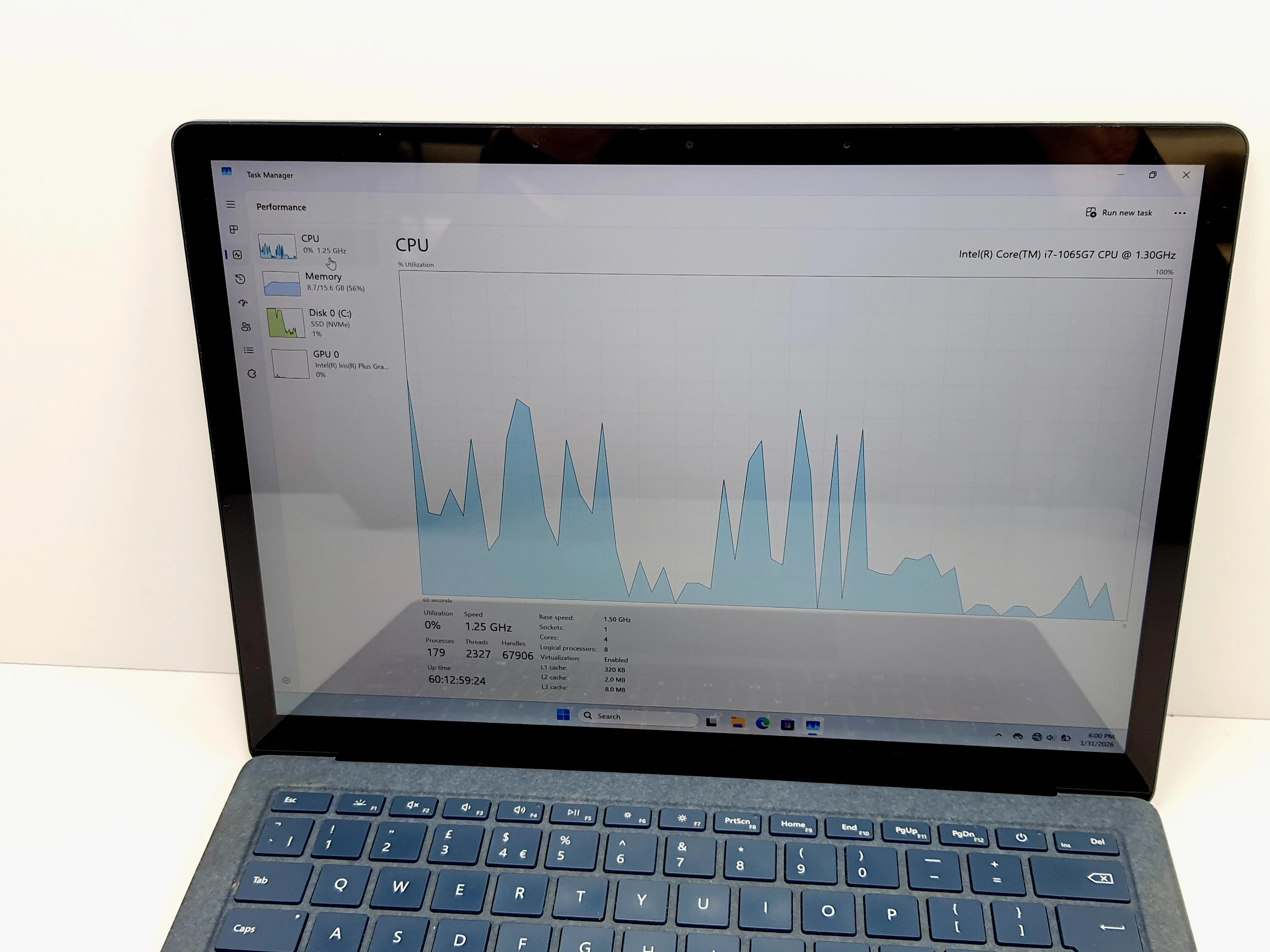 laptop-microsoft-surface-1867-i7-1065g716gb256gb-ssdiris-plus-przekatna-ekranu-1350