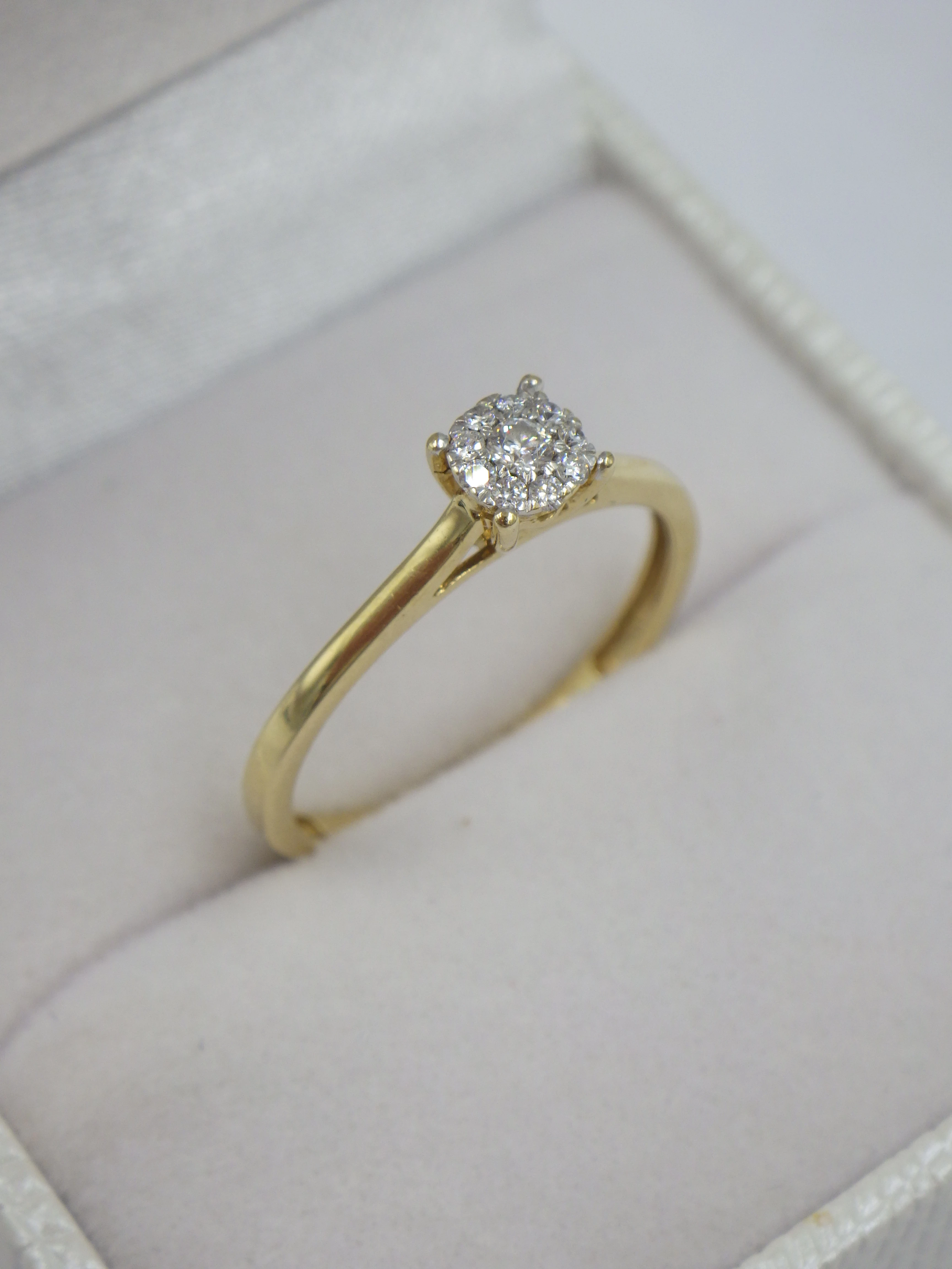 piekny-zloty-pierscionek-z-diamentami-142g-585-r11-rozmiarsrednica-wew-mm-372-11