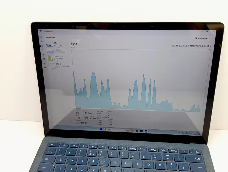 laptop-microsoft-surface-1867-i7-1065g716gb256gb-ssdiris-plus-przekatna-ekranu-1350