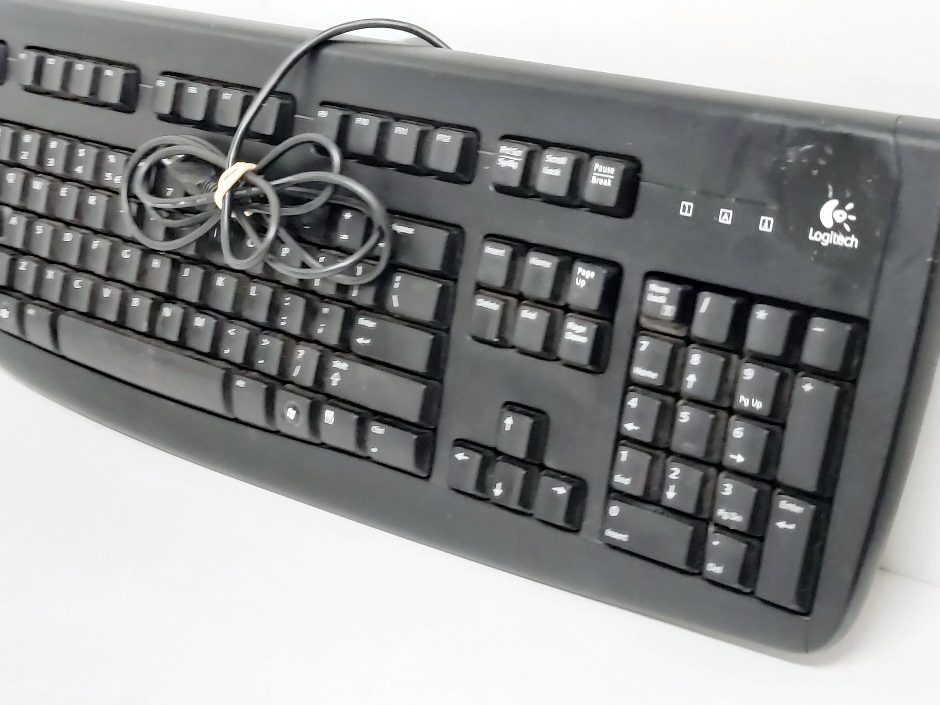 klawiatura-logitech-deluxe-250-ean-gtin-1111111111