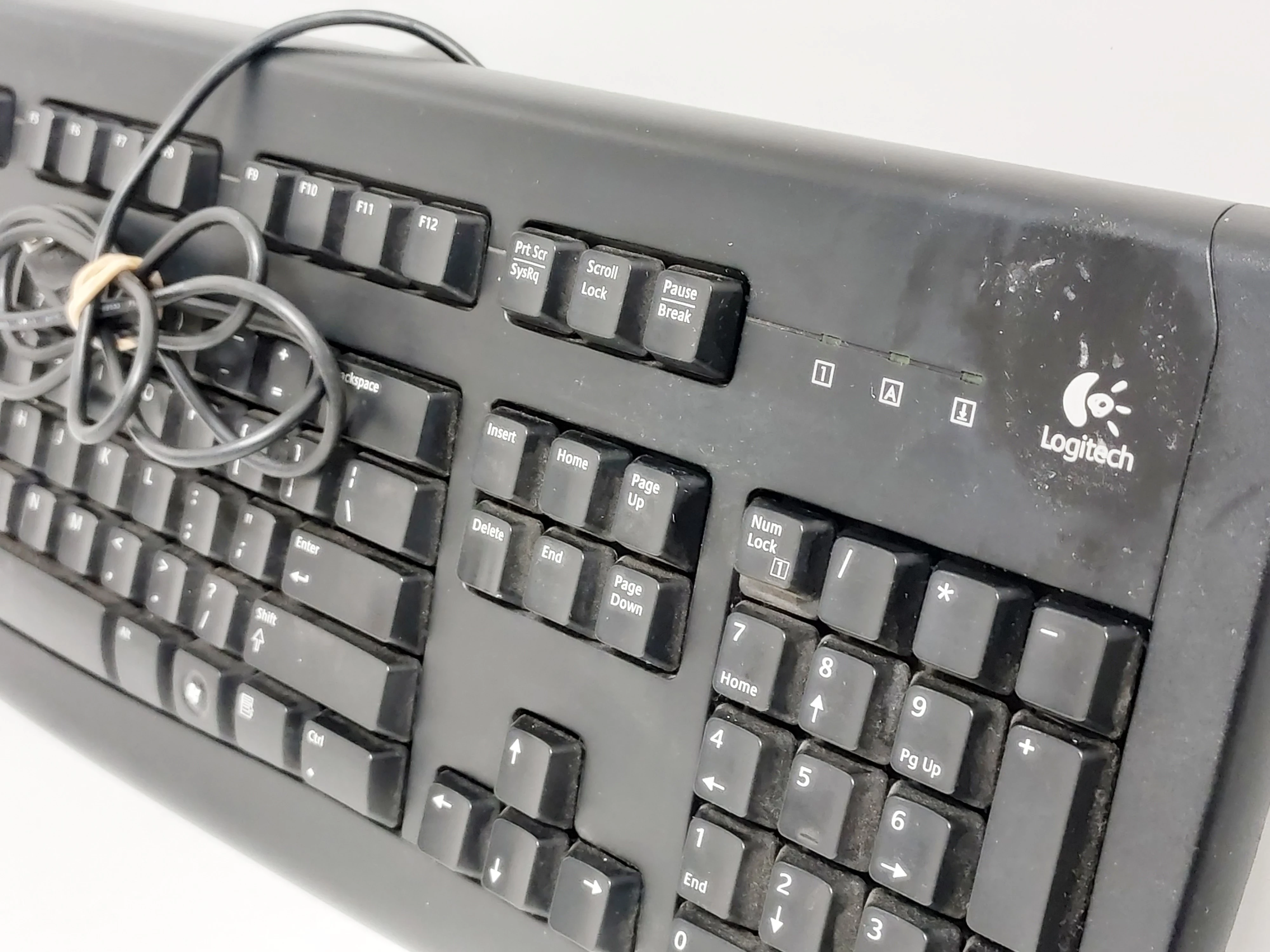 klawiatura-logitech-deluxe-250-stan-11323-2