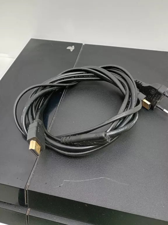 konsola-ps4-1116a-500-gb-kable-pad-liczba-kontrolerow-w-zestawie-205994-225550