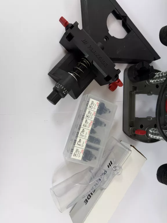 frezarka-parkside-reczna-rodzaj-frezarki-25452-1