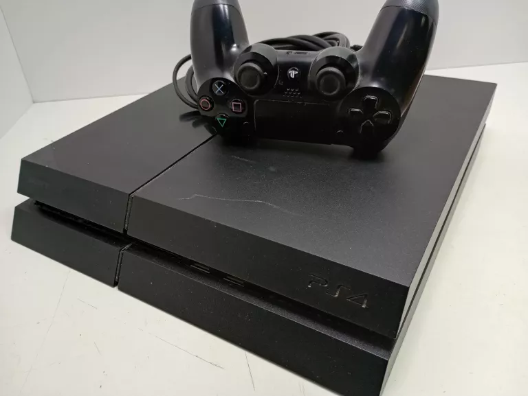 konsola-ps4-1116a-500-gb-kable-pad-kolor-249512-1647413