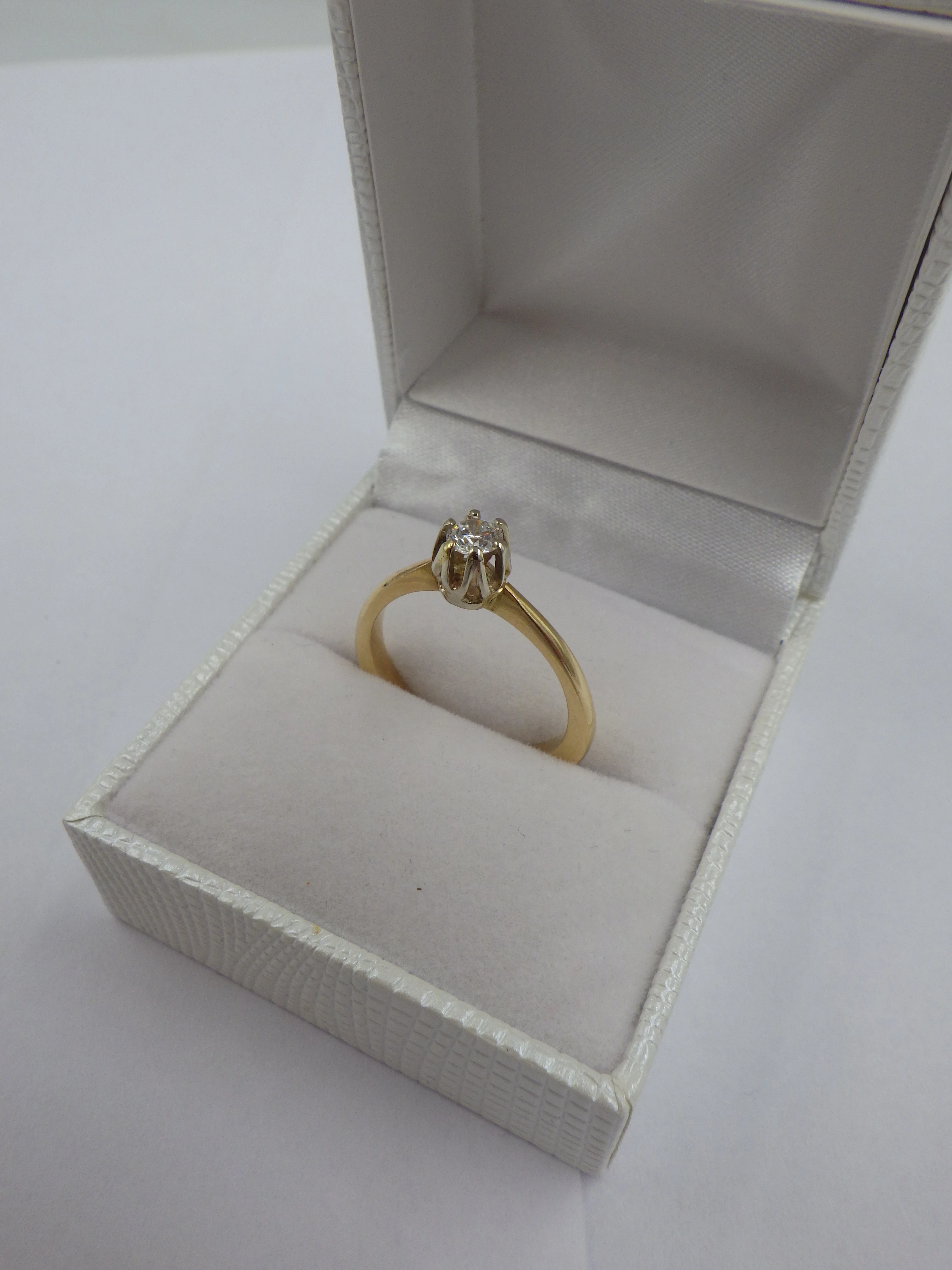 piekny-zloty-pierscionek-z-diamentem-025ct-295g-585-r14-stan-11323-2