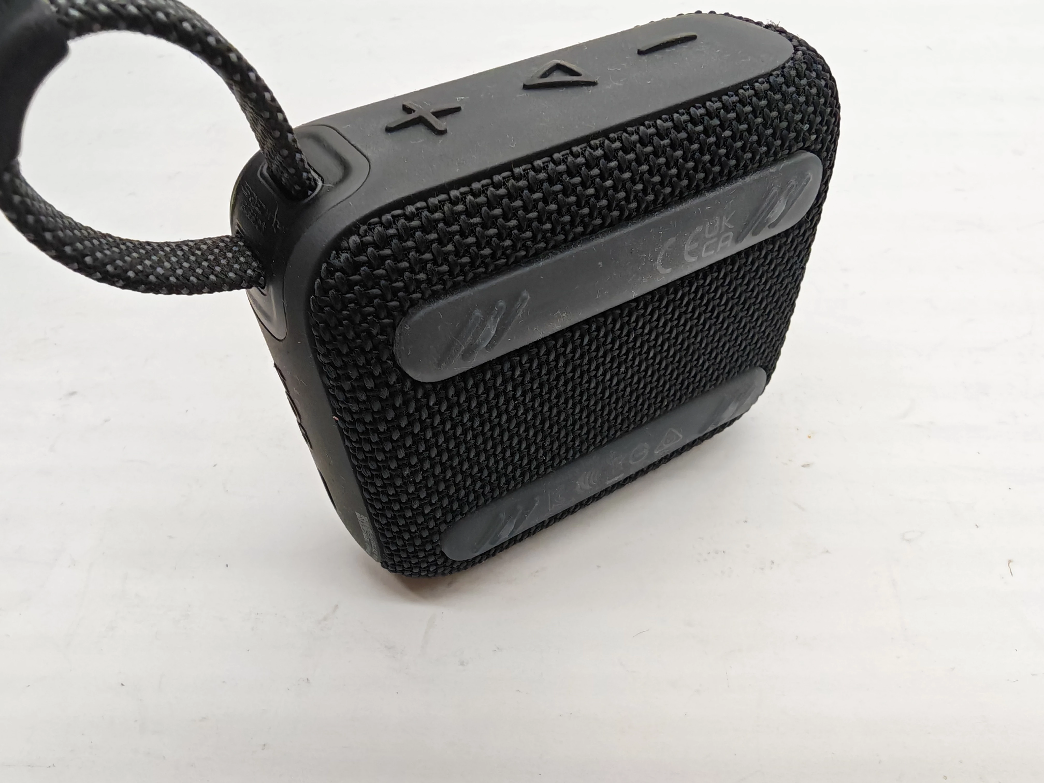 glosnik-jbl-go-4-czarny-ean-gtin-5907458625555