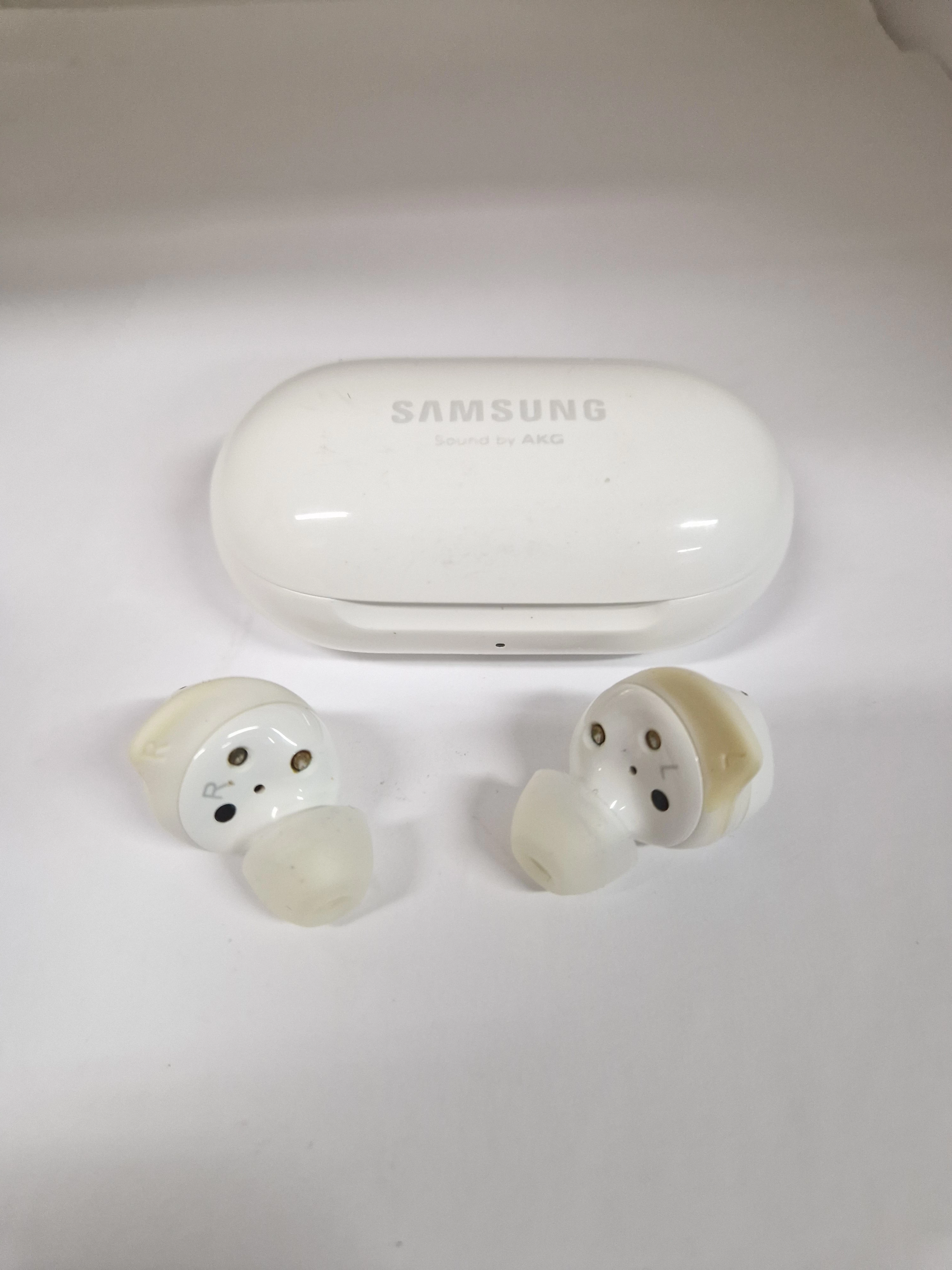 sluchawki-samsung-buds-plus-opis-kolor-dominujacy-129357-2