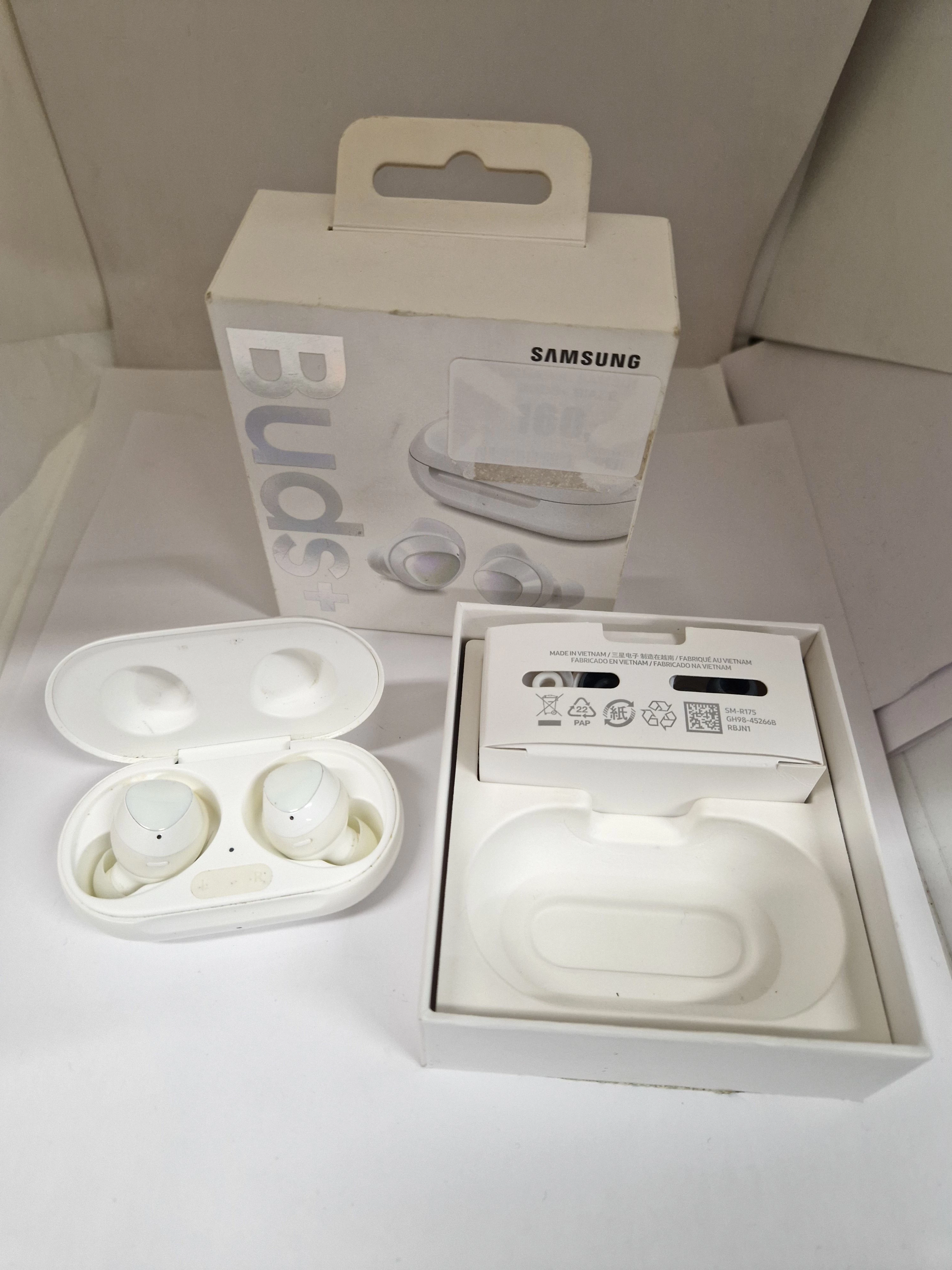 sluchawki-samsung-buds-plus-opis-seminaryjska-2-kielce