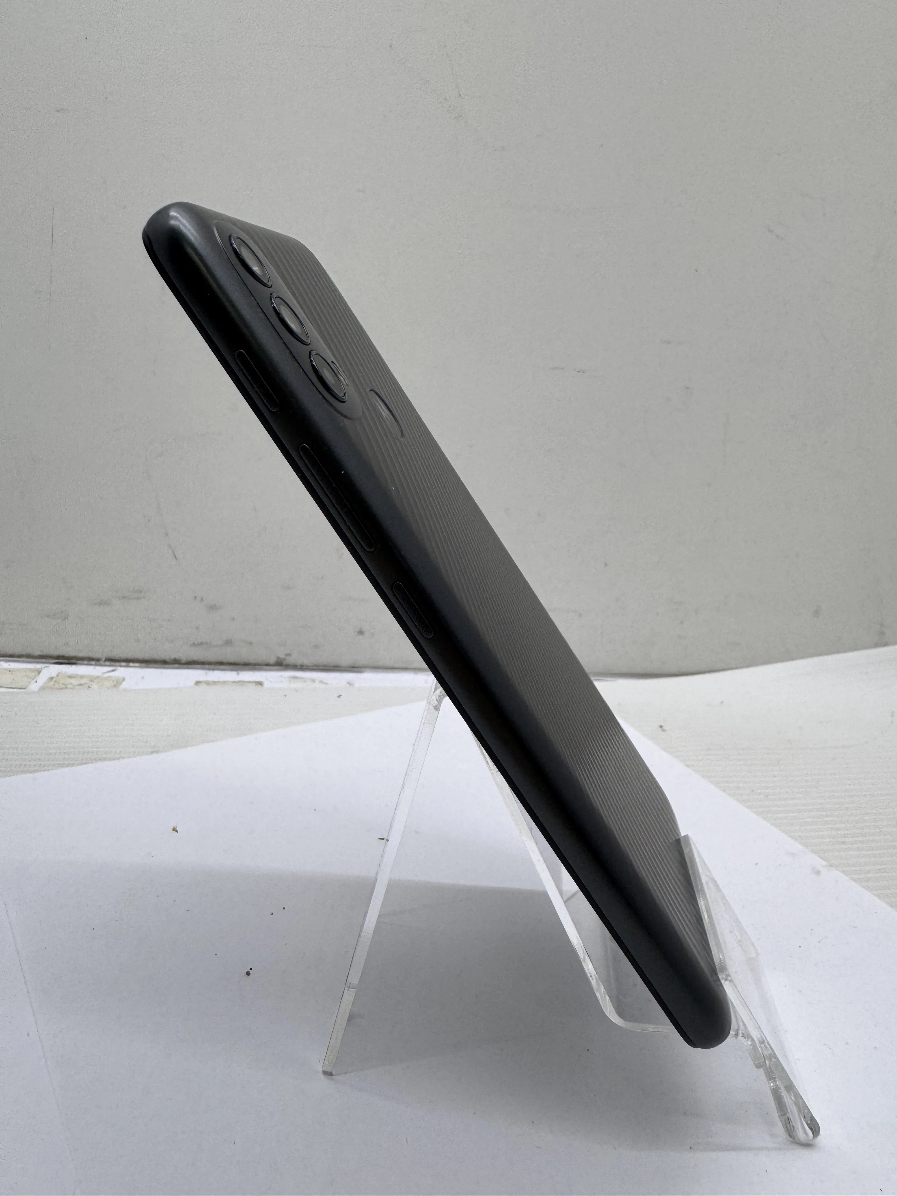 telefon-motorola-moto-e40-464-gb-pudelko-kod-producenta-parl0001pl