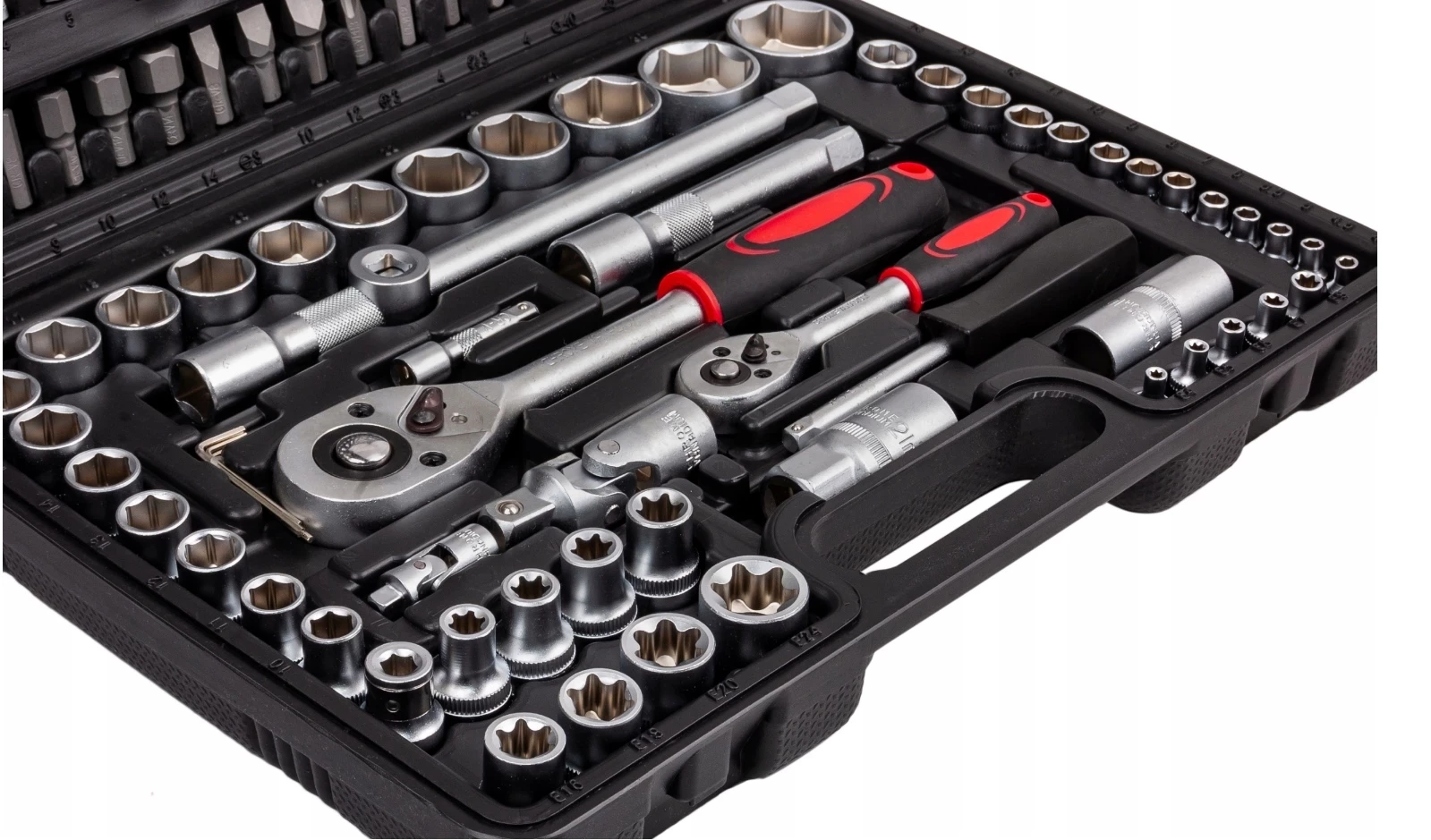 zestaw-narzedziowy-kluczy-nasadowych-klucze-nasadowe-torx-nasadki-108el-stan-11323-1