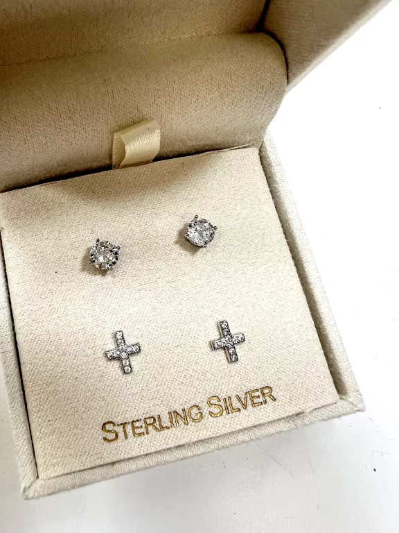 srebrne-kolczyki-925-sztyft-2-pary-pudelko-rodzaj-zapiecia-2207-1