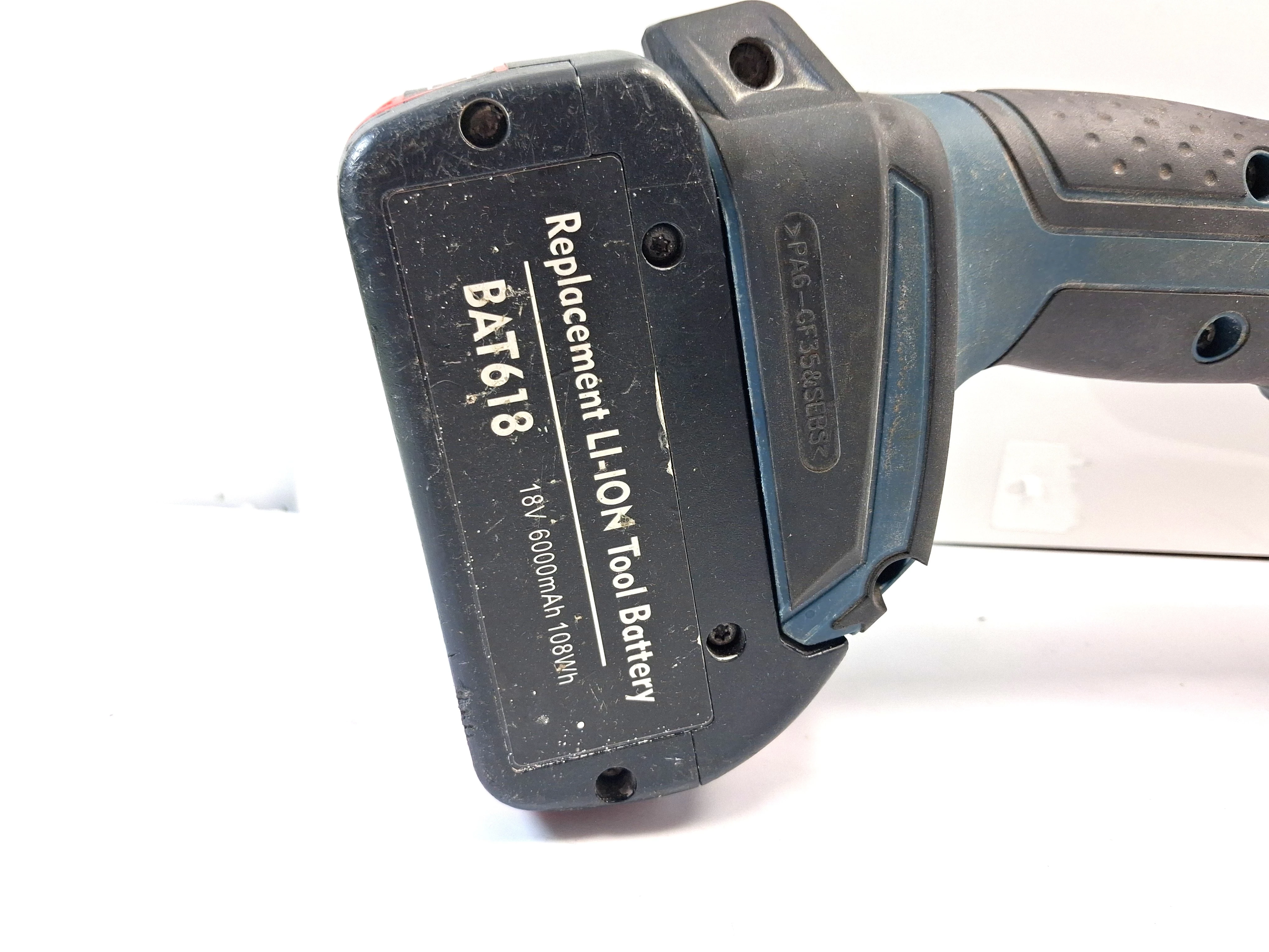 pila-szablasta-bosch-professional-gsa-18-v-li-c-seria-professional