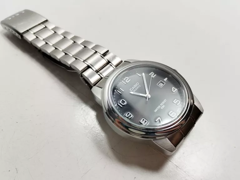 stalowy-klasyczny-zegarek-casio-mtp-1221-grojecka-79-warszawa
