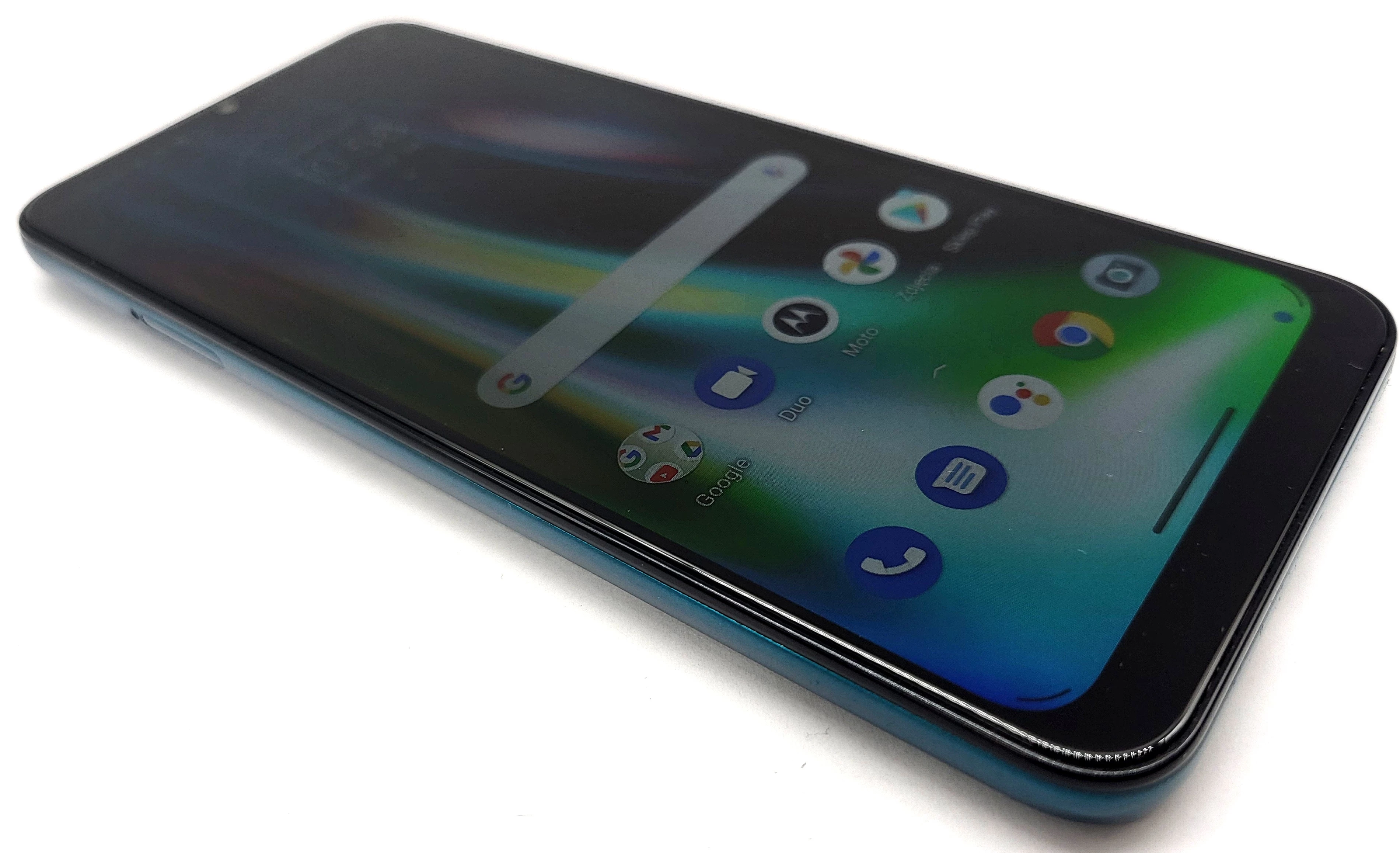 telefon-motorola-moto-g9-play-4gb64gb-przekatna-ekranu-650