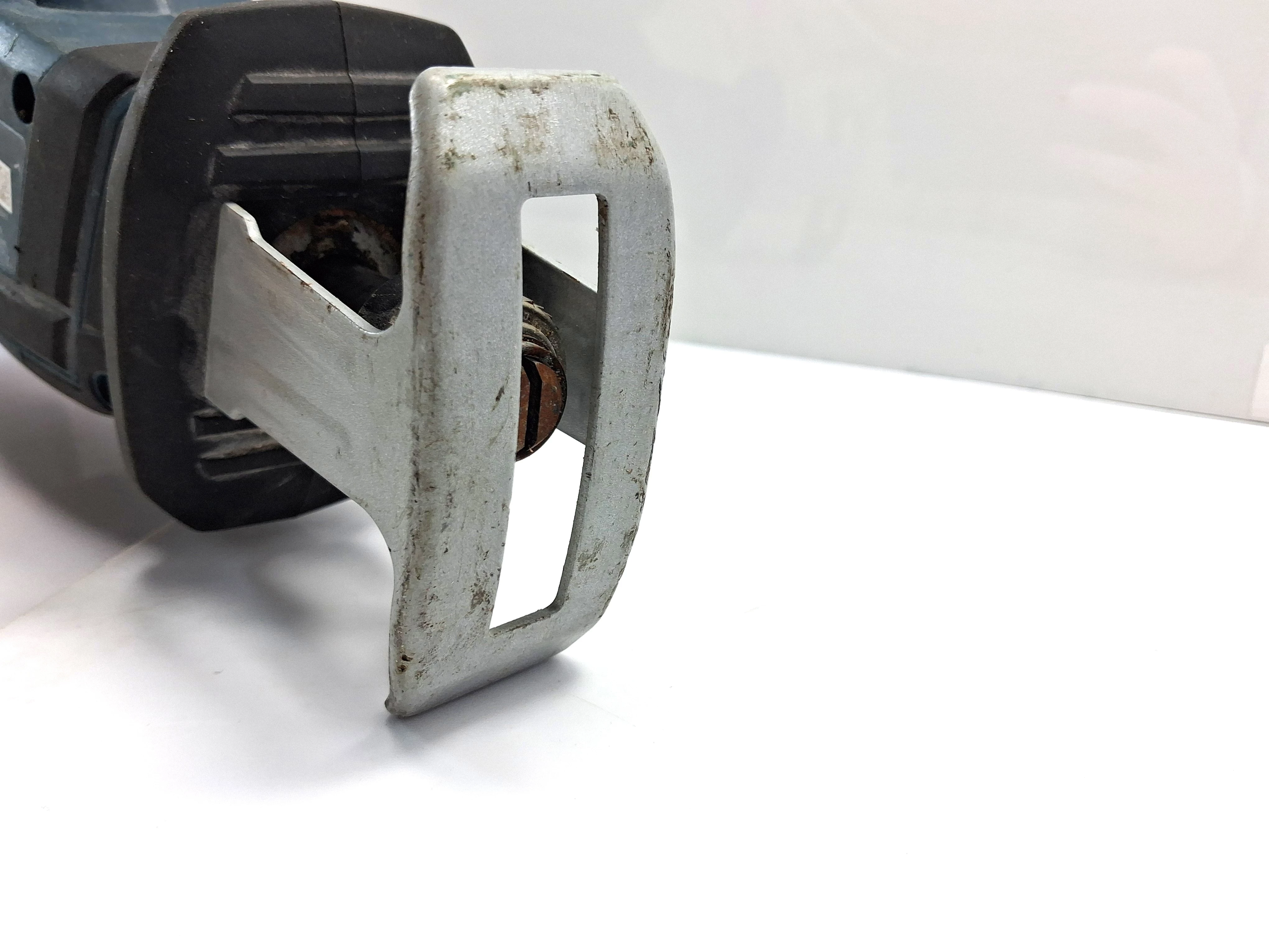 pila-szablasta-bosch-professional-gsa-18-v-li-c-maksymalna-moc-000