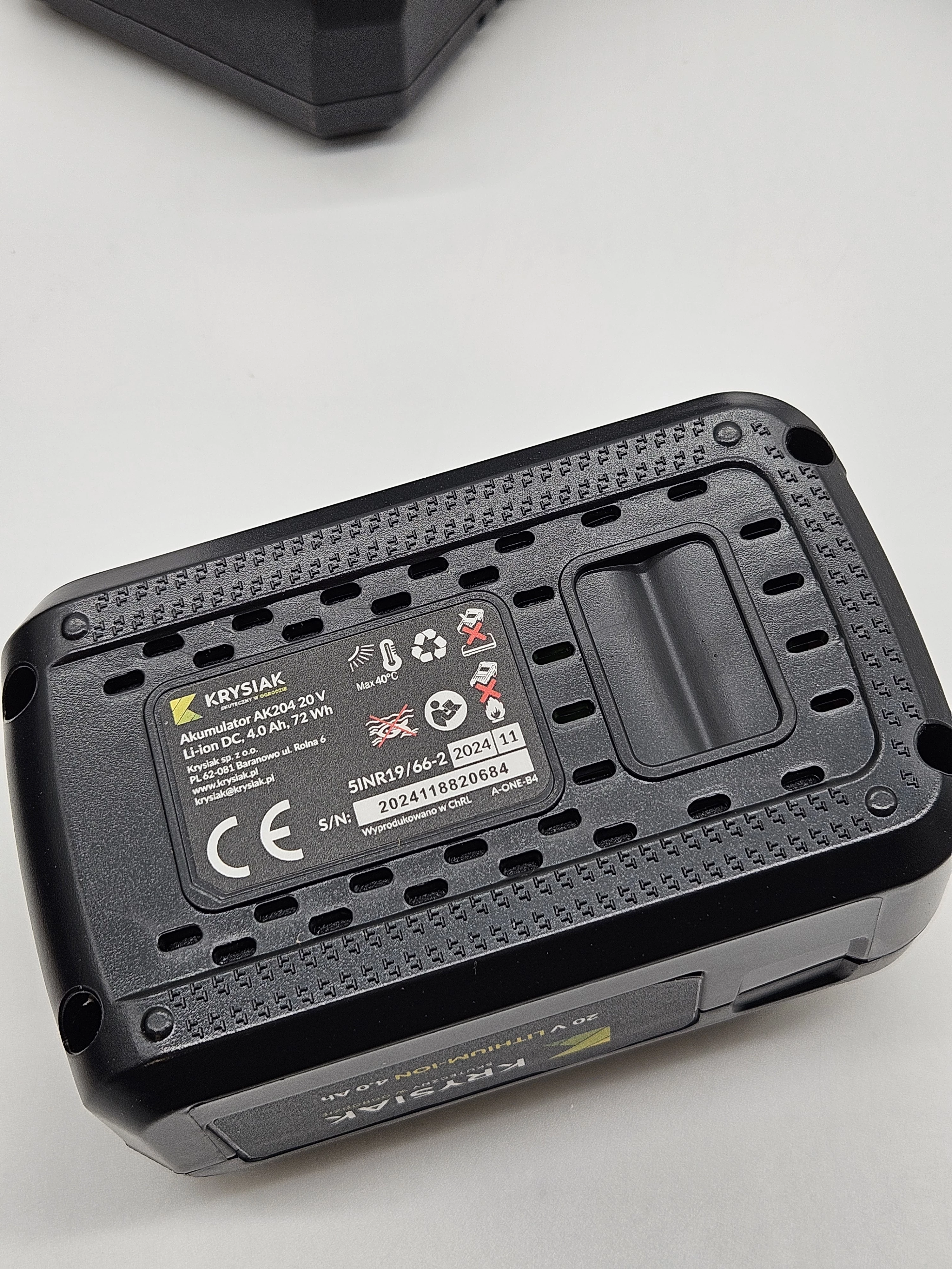 ladowarka-akumulator-4garden-krysiak-ak204-qc20-pojemnosc-akumulatora-400