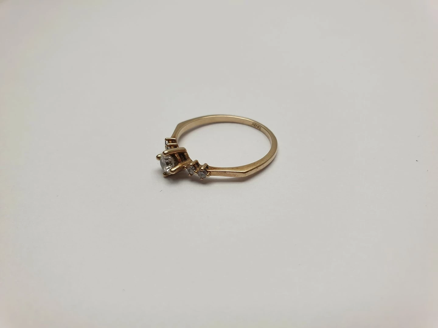 zloty-pierscionek-140g375-rodzaj-2205-2