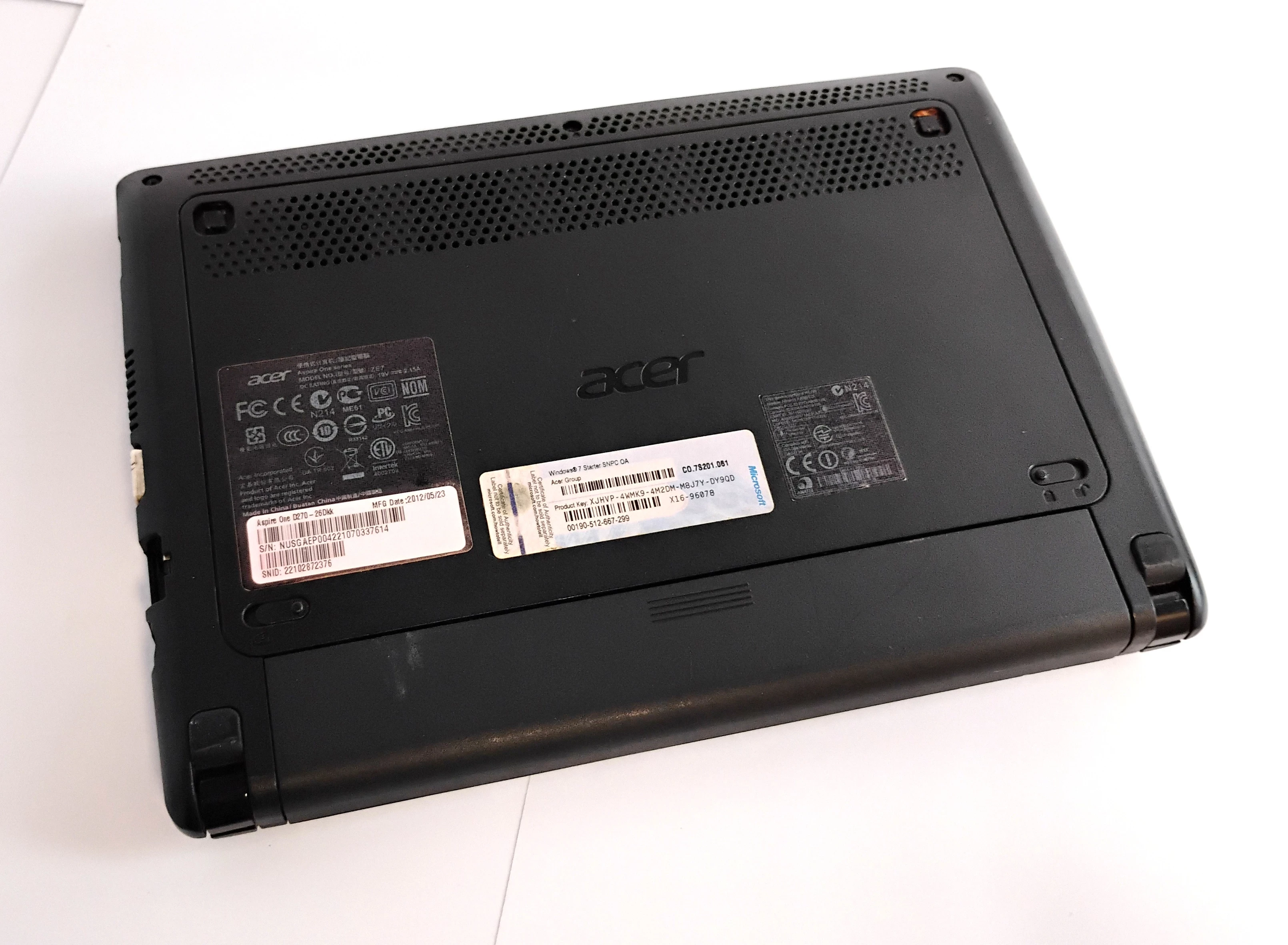 laptop-acer-aspire-one-d270-atom-2gb-320gb-w7-seria-procesora-4366-500033