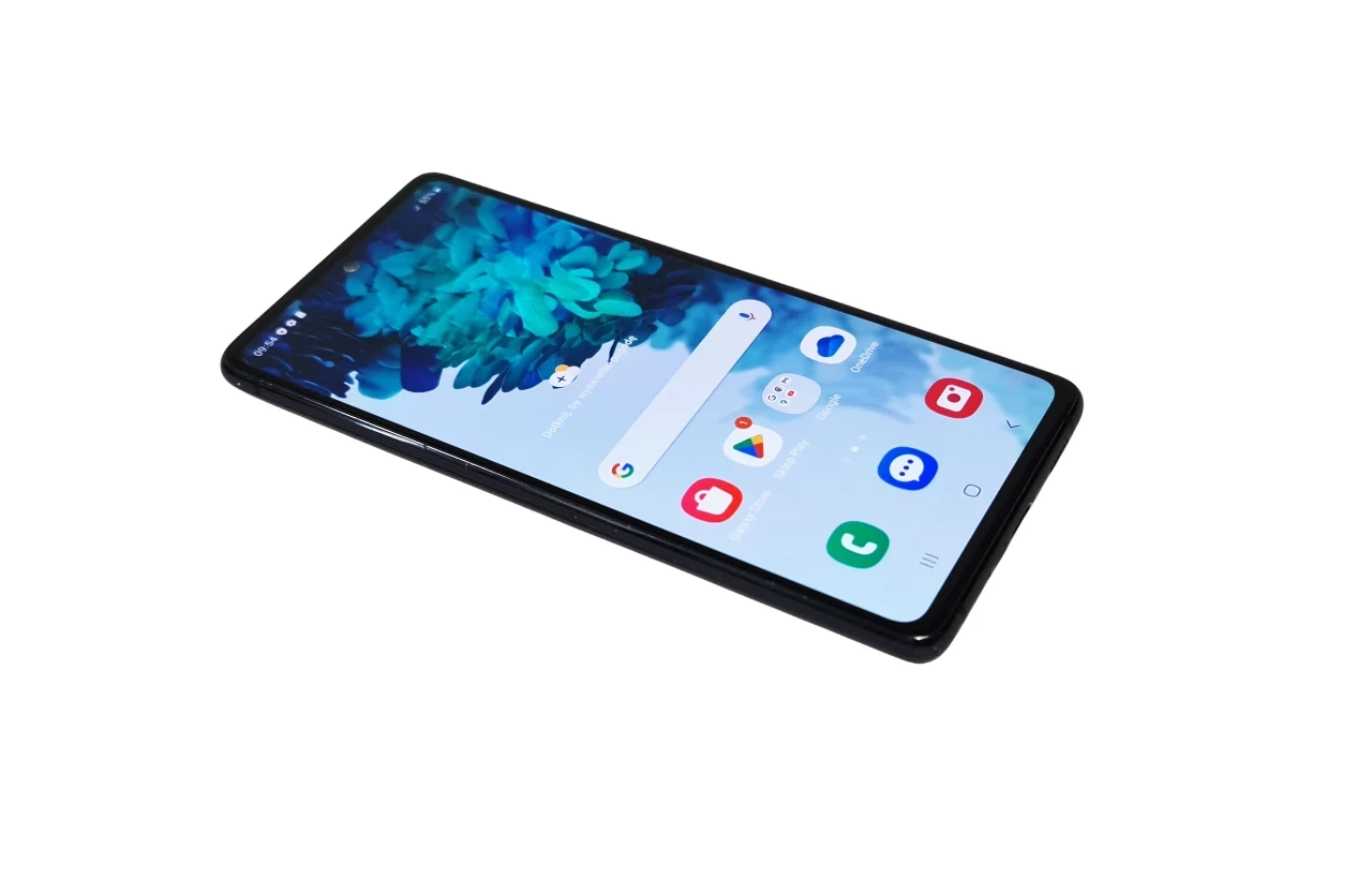 telefon-samsung-galaxy-s20-fe-wbudowana-pamiec-202869-214189