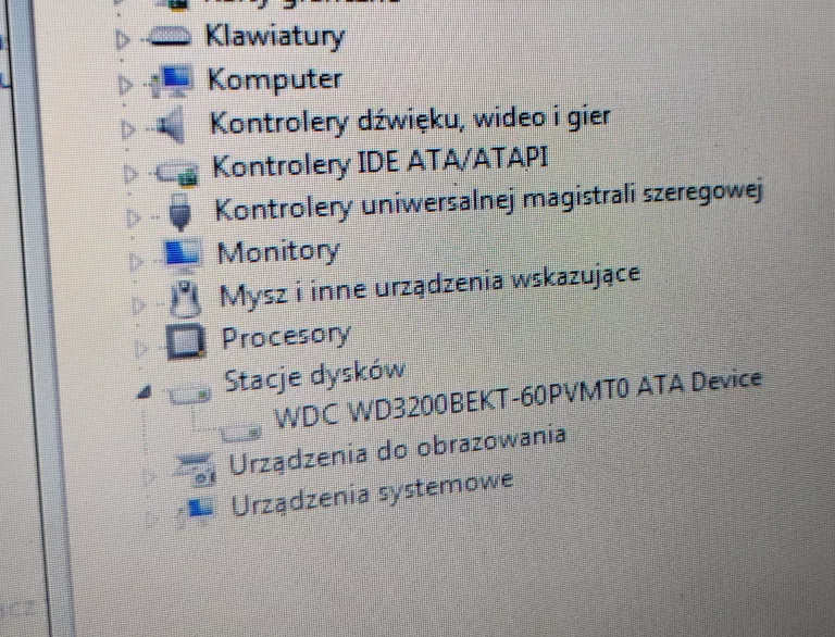 laptop-acer-aspire-one-d270-atom-2gb-320gb-w7-przekatna-ekranu-1010