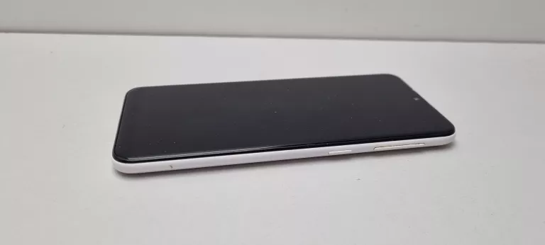 telefon-galaxy-a20e-332gb-typ-202685-212929