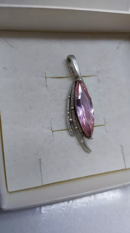 piekna-zawieszka-z-cyrkonia-534925-material-15835-4