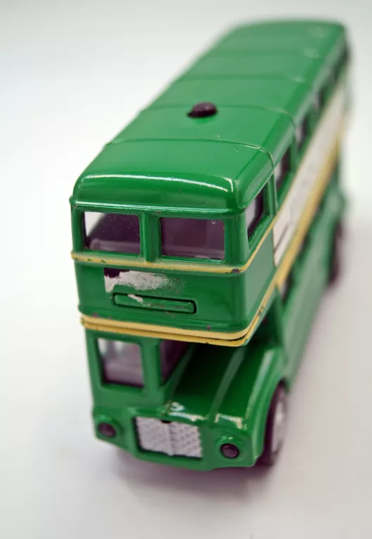 autobus-brytyjski-zielony-evening-news-38-broad-street-model-autobus-brytyjski-zielony-evening-news-38-broad-st