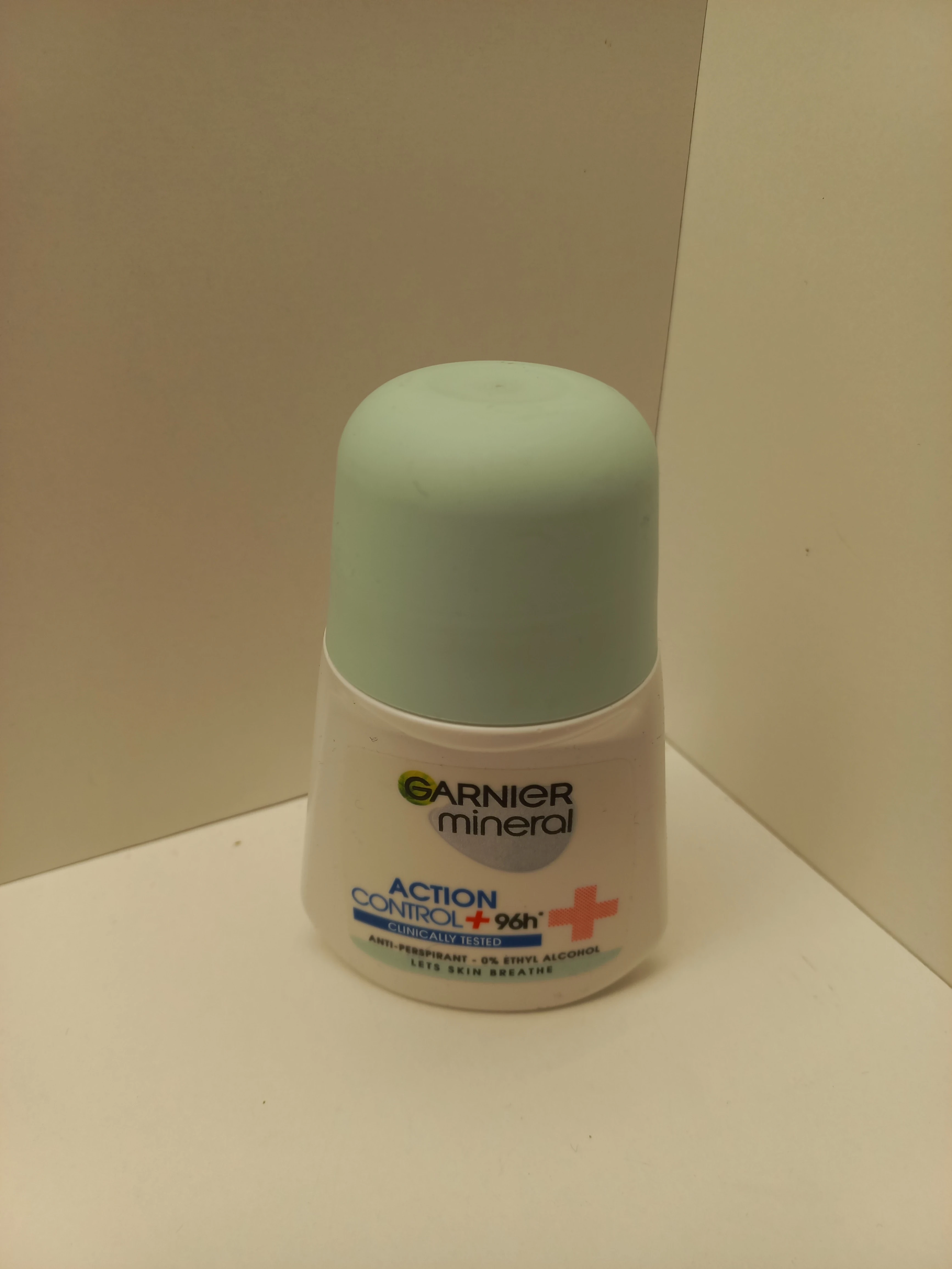 antyperspirant-garnier-mineral-w-kulce-action-control-96h-50ml-dokerska-3-wroclaw