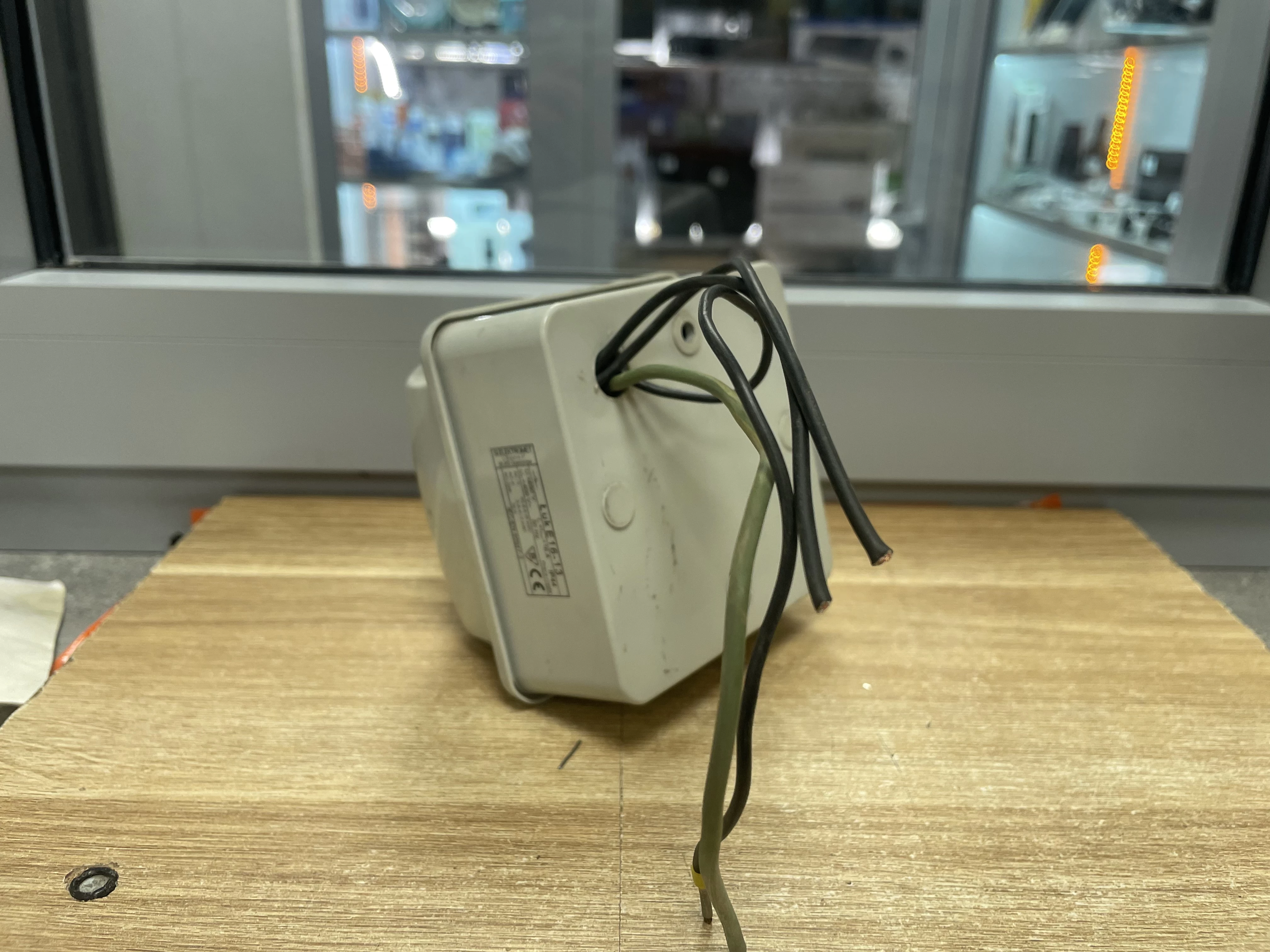 elektromet-lacznik-krzywkowy-w-obudowie-16a-3-bieguny-luk-e16-13-0-1-95161-kod-producenta-951611