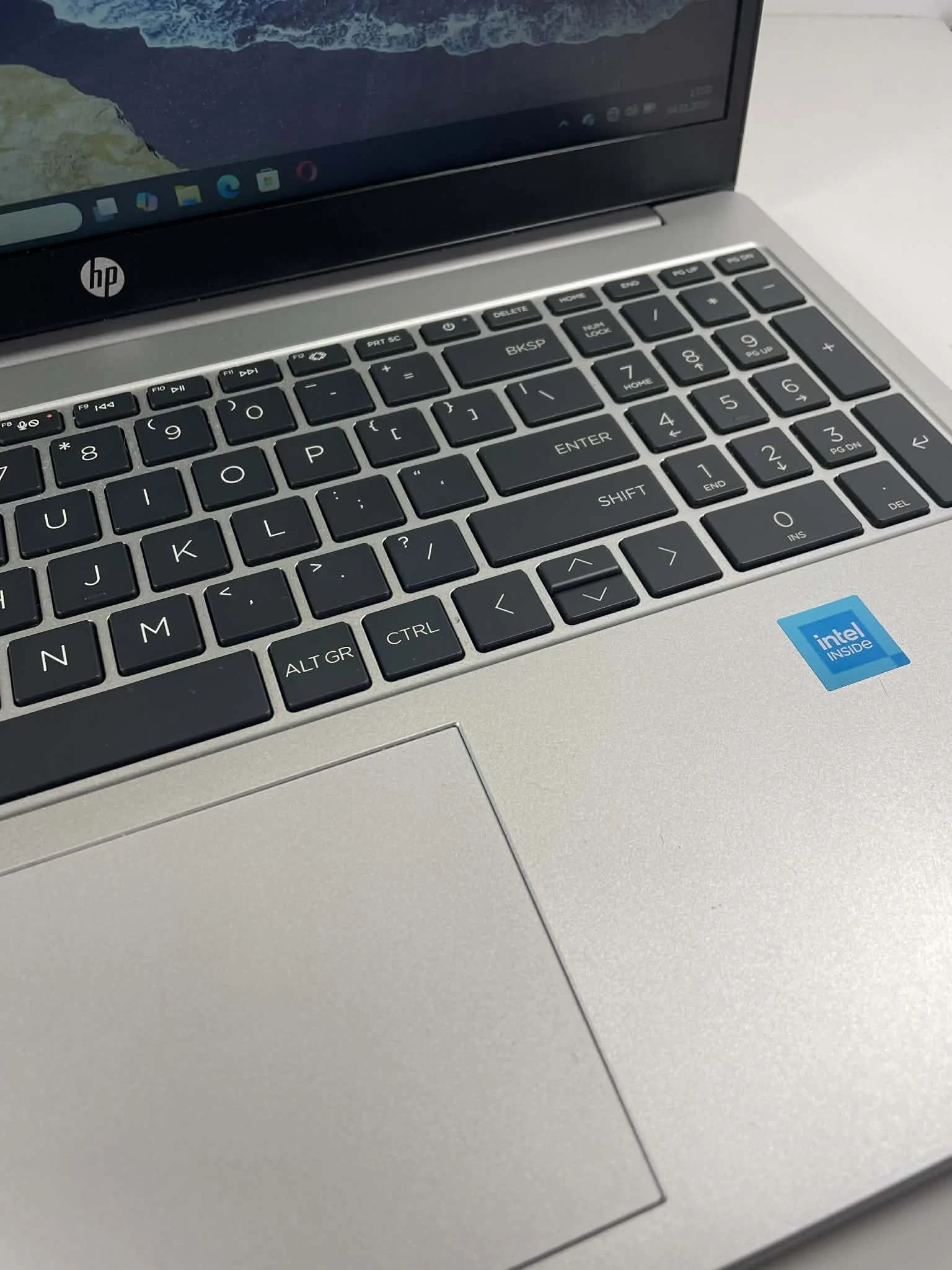 laptop-hp-tpn-q286-156-intel-n100-8512-gb-komplet-windows-11-kod-producenta-hp250g10