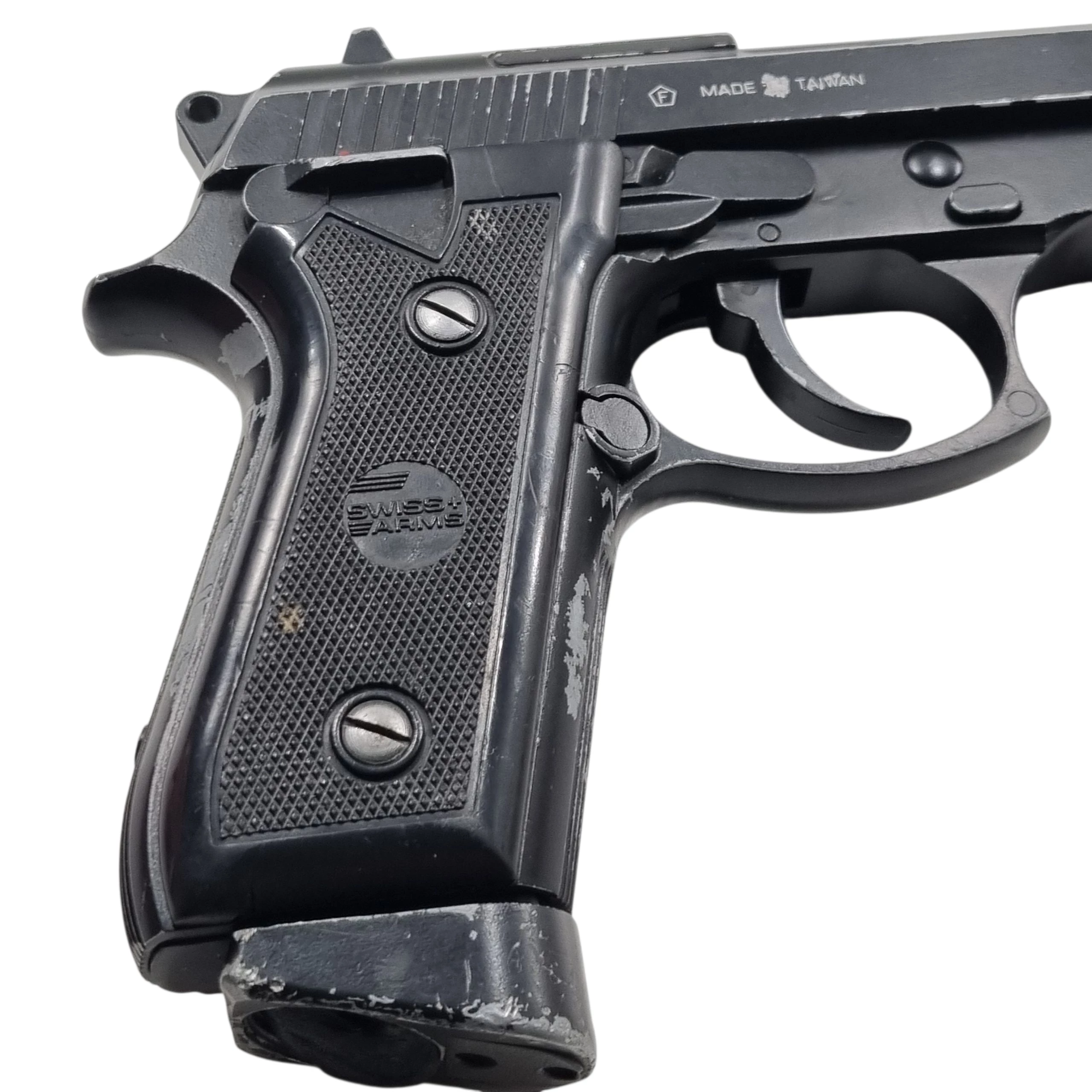 wiatrowka-cybergun-swiss-arms-p92-45-mm-opis-model-cybergun-swiss-arms-gsg-p92-45-mm