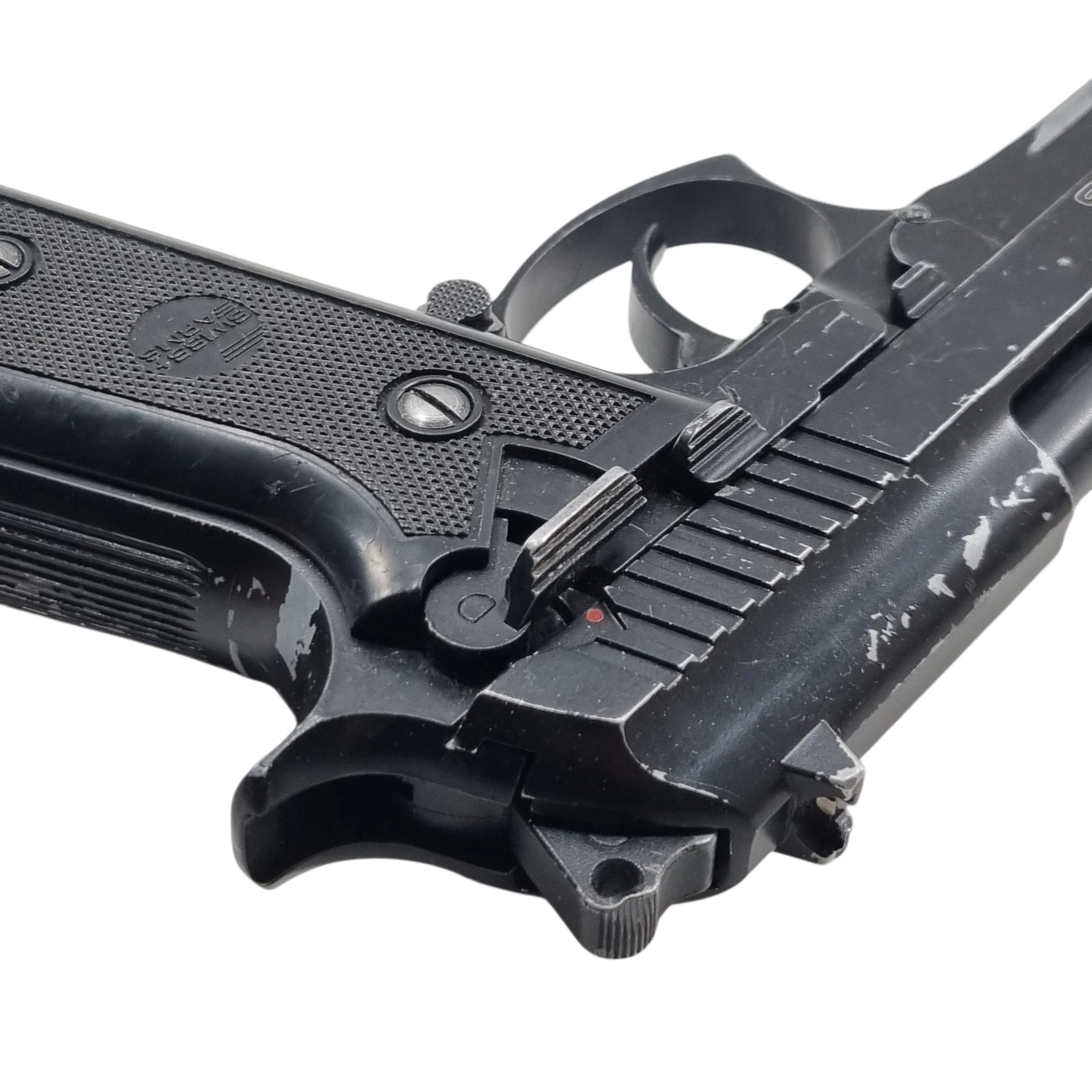 wiatrowka-cybergun-swiss-arms-p92-45-mm-opis-maksymalna-energia-kinetyczna-17