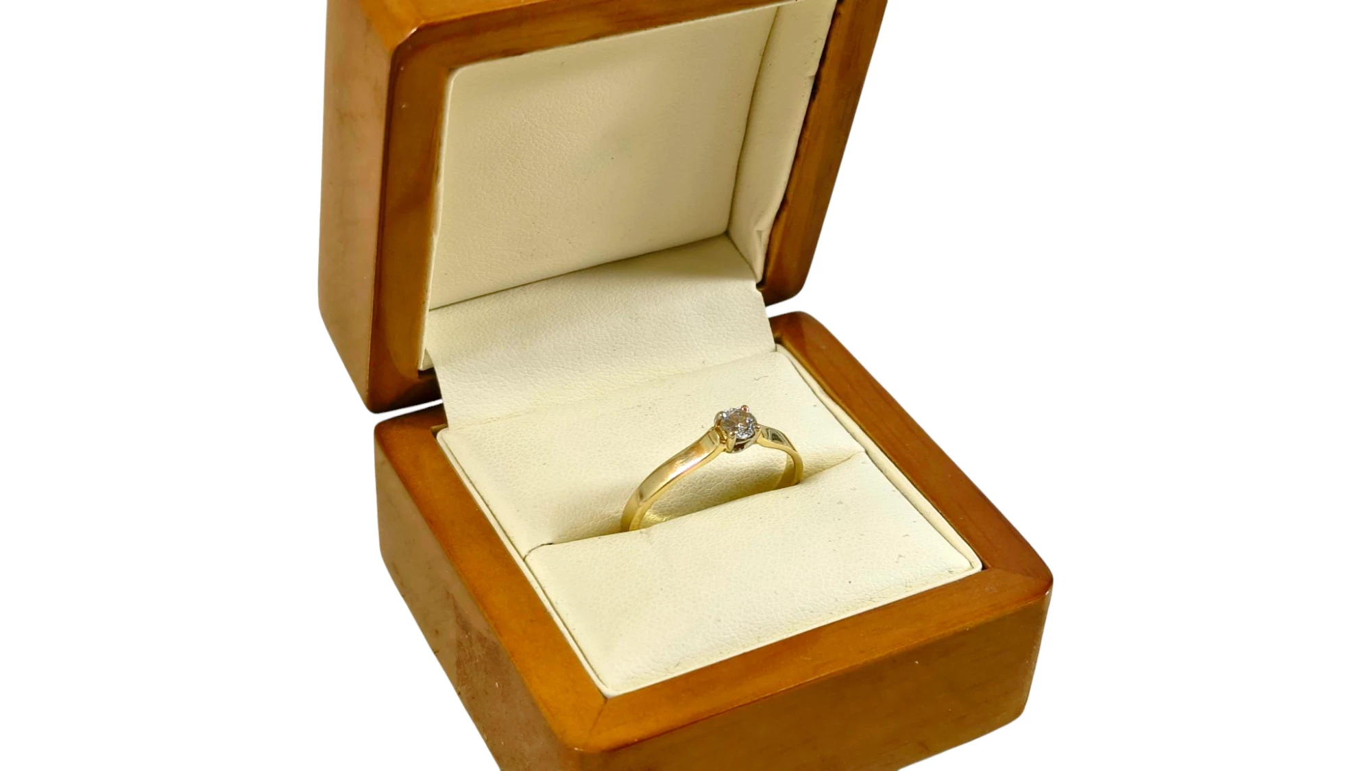 zloty-pierscionek-z-kamieniem-585221g-r20-rozmiarsrednica-wew-mm-372-20