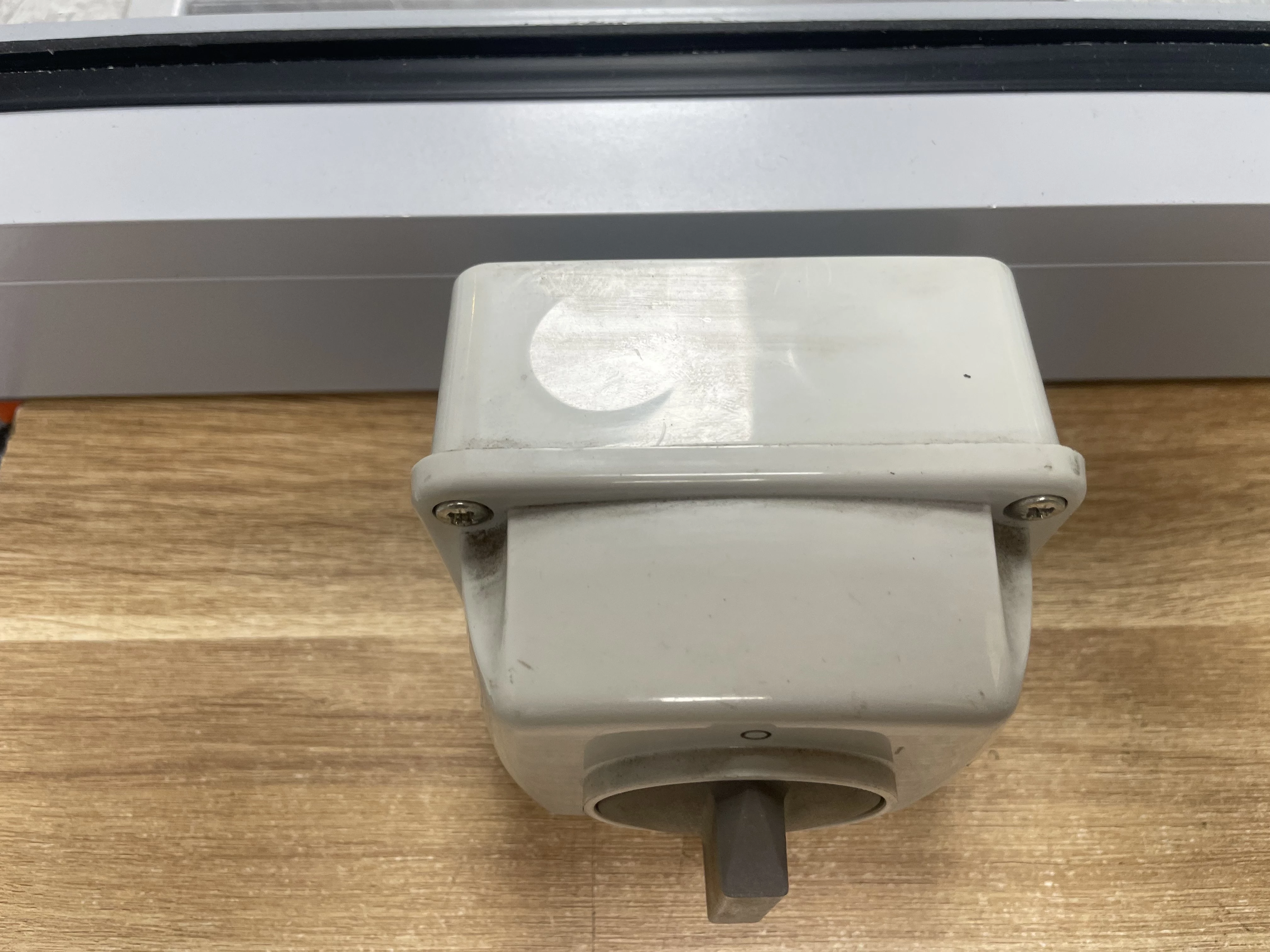 elektromet-lacznik-krzywkowy-w-obudowie-16a-3-bieguny-luk-e16-13-0-1-95161-ean-gtin-5906197480371