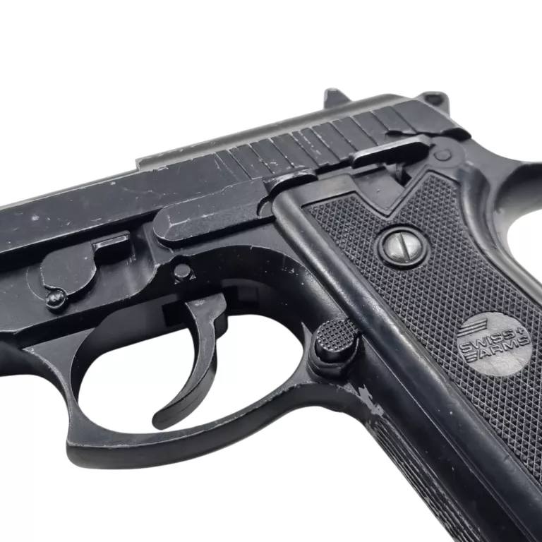 wiatrowka-cybergun-swiss-arms-p92-45-mm-opis-kaliber-450