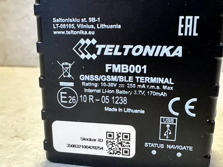 teltonika-fmb001-urzadzenie-gps-samochod-0128-gb-czarny-model-fmb001