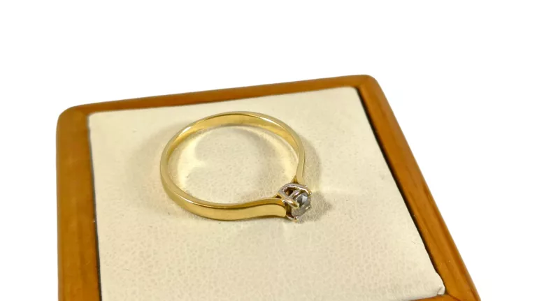 zloty-pierscionek-z-kamieniem-585221g-r20-material-15835-2