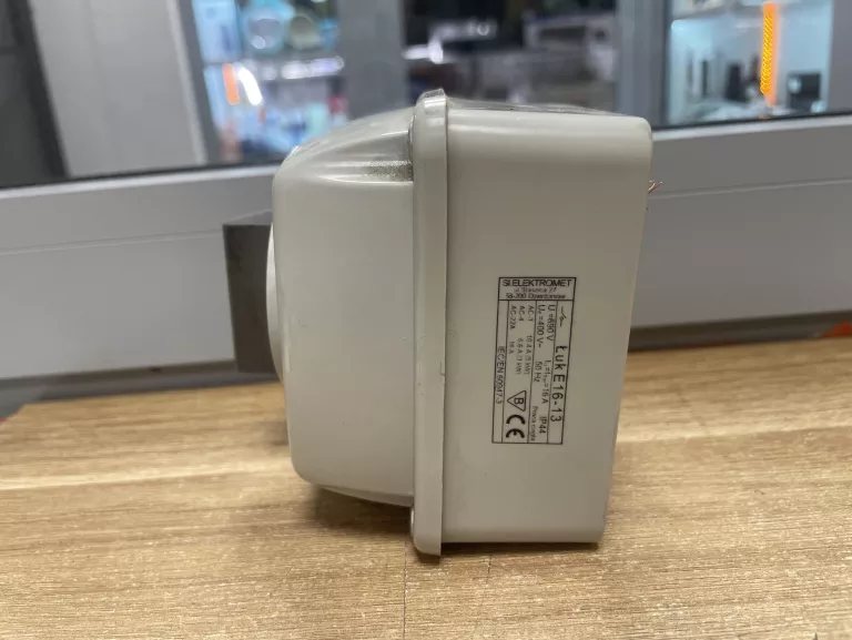 elektromet-lacznik-krzywkowy-w-obudowie-16a-3-bieguny-luk-e16-13-0-1-95161-stan-11323-2