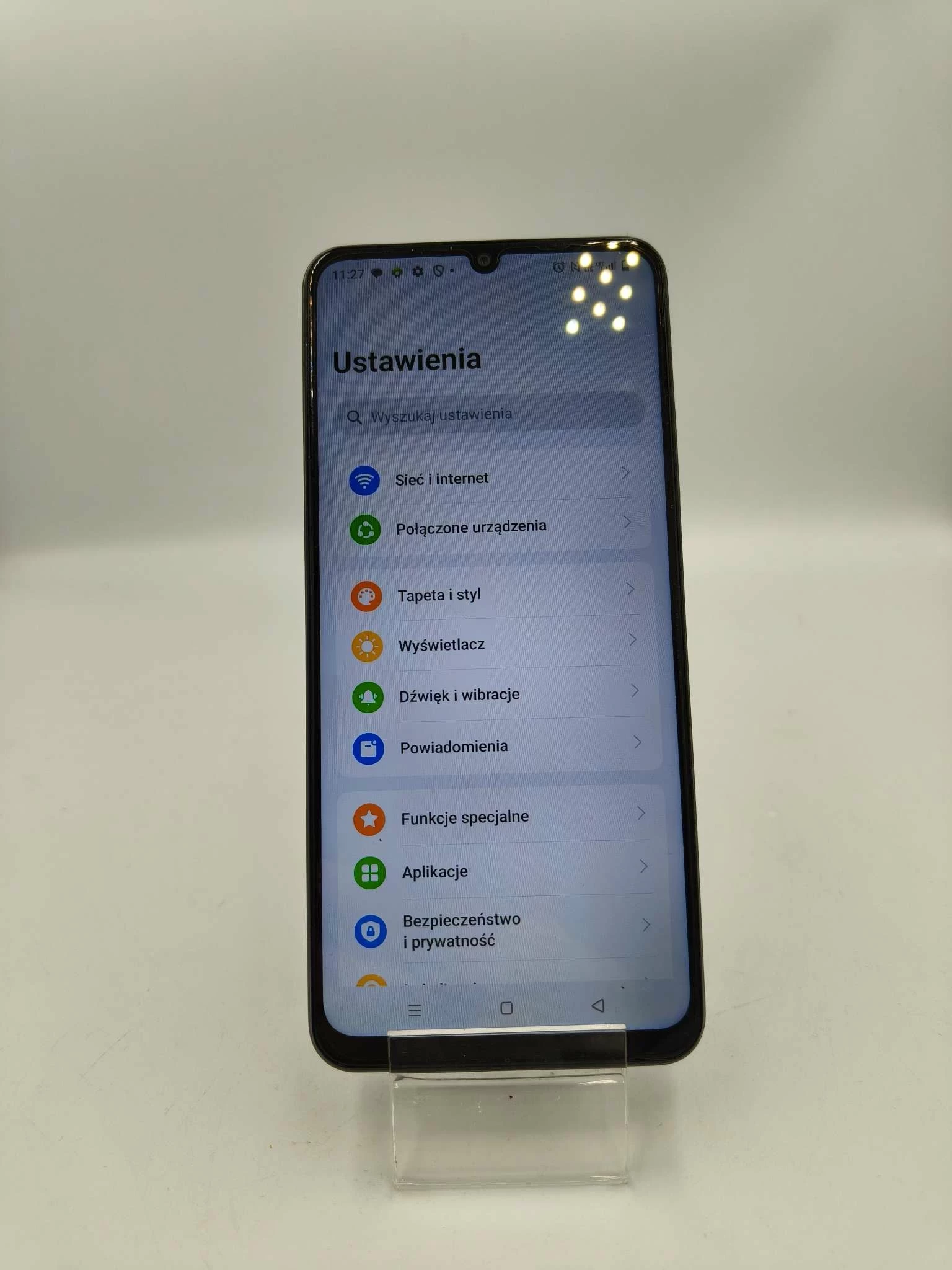 telefon-realme-c61-6128-kod-producenta-rmx3934