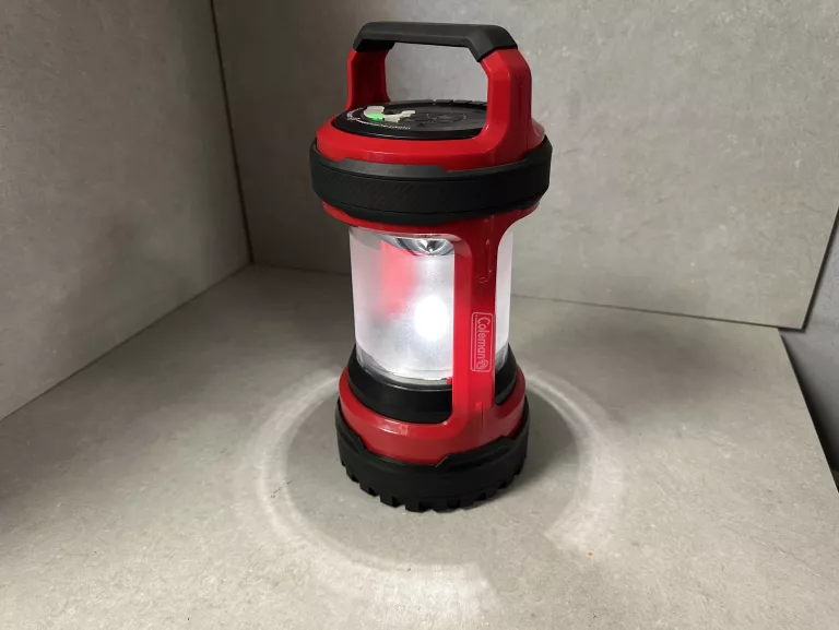 coleman-lampa-kempingowa-conquerspin-ladowana-550-lumenow-ean-gtin-3138522109035